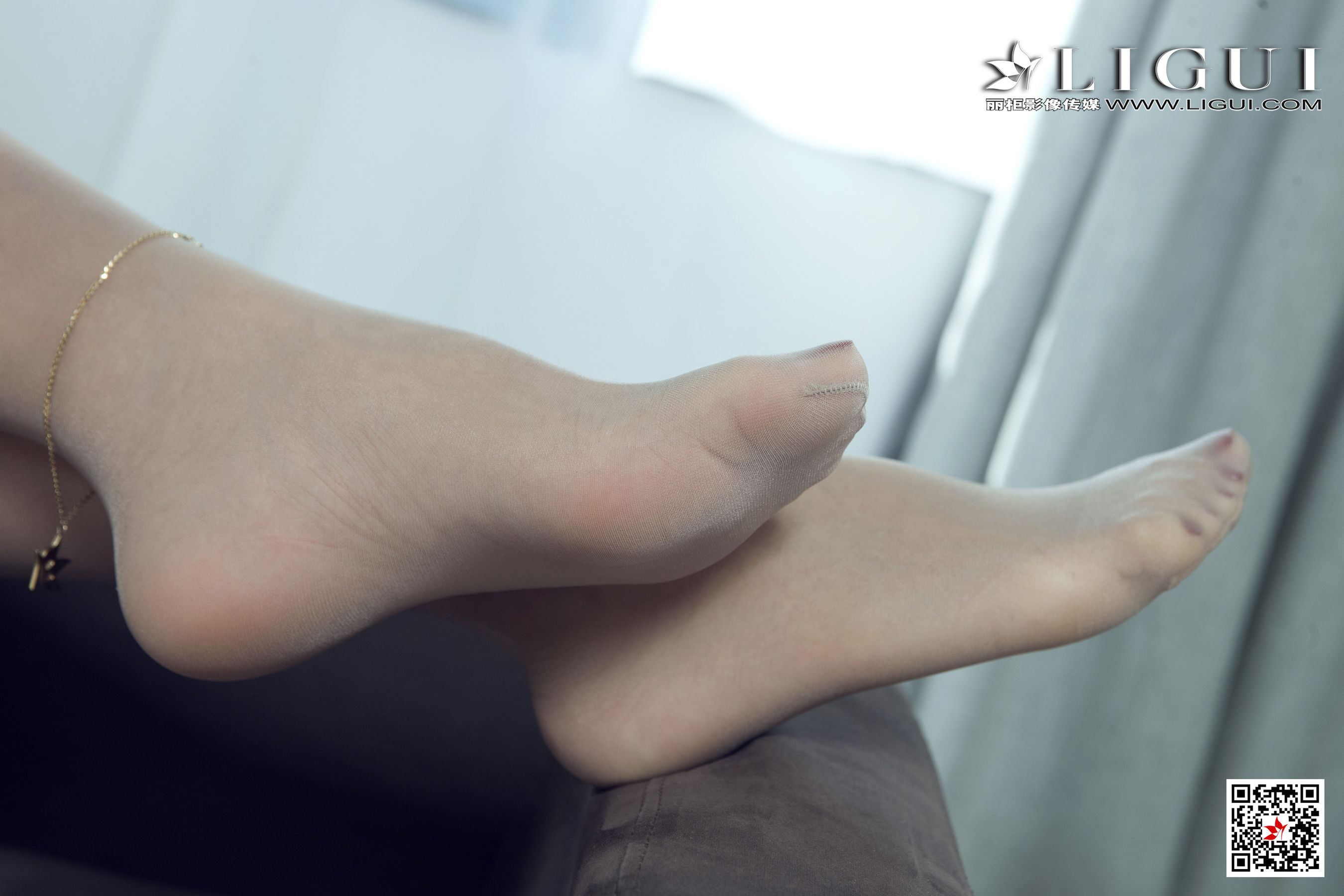 Li Cabinet Ligui Internet beauty Model Tianyi