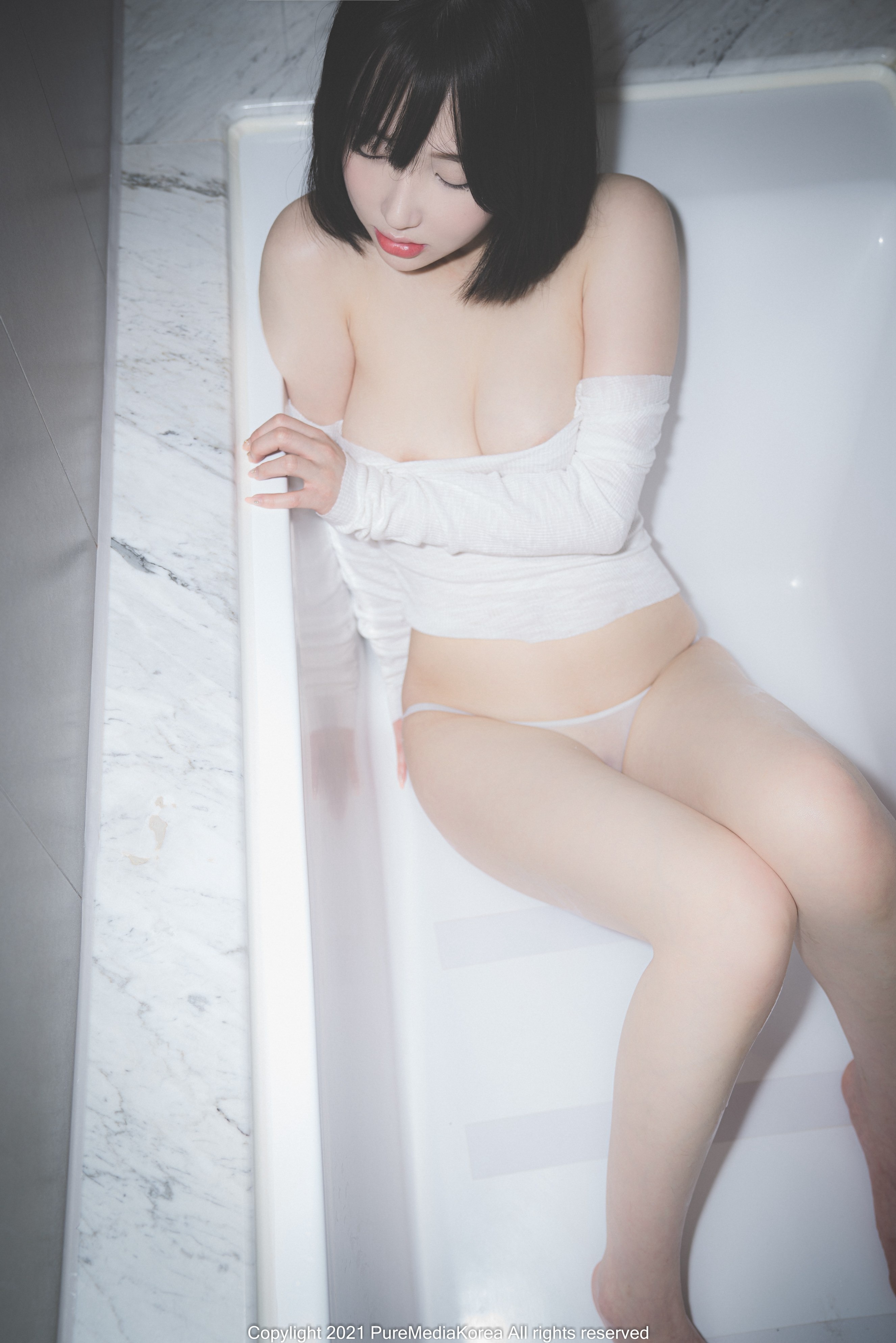 Pure Media Vol.070 Son Ye-Eun 72P