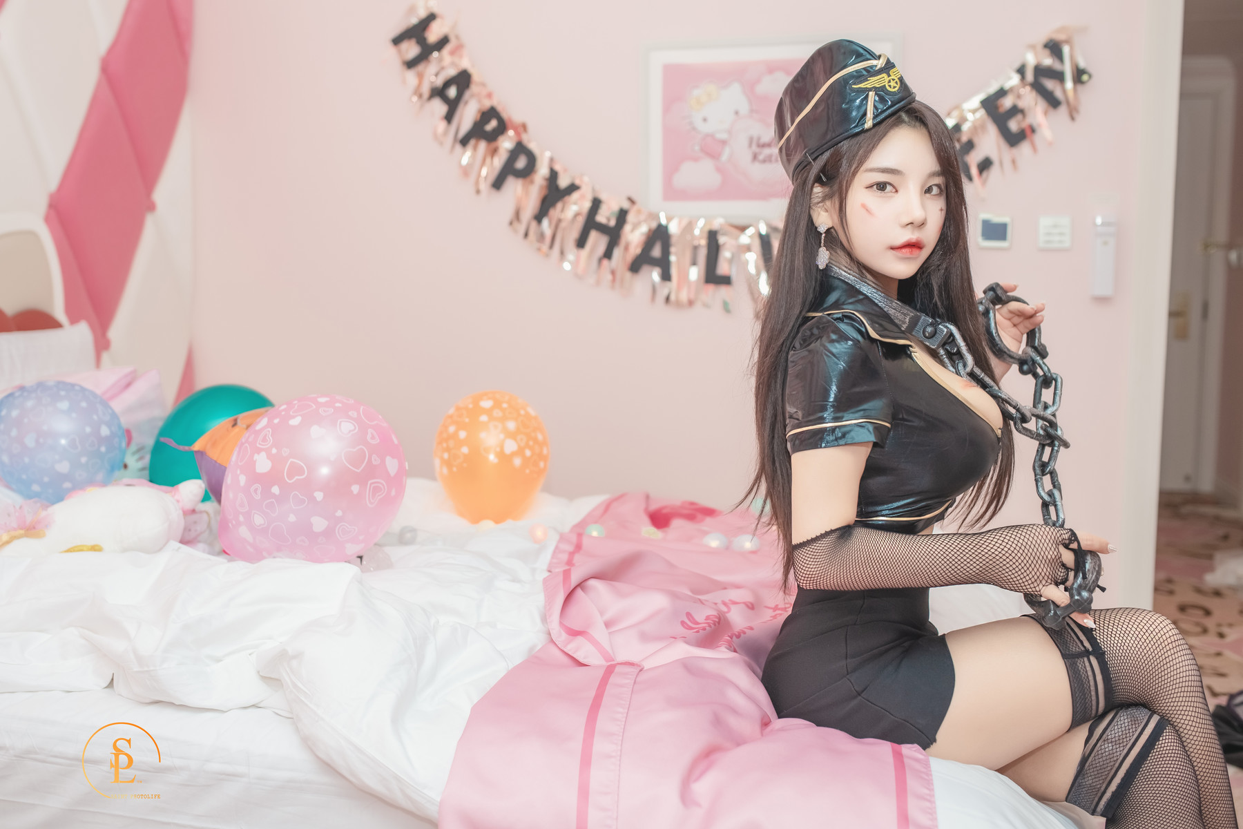 Zzyuri 쮸리, [SAINT Photolife] Pink Halloween
