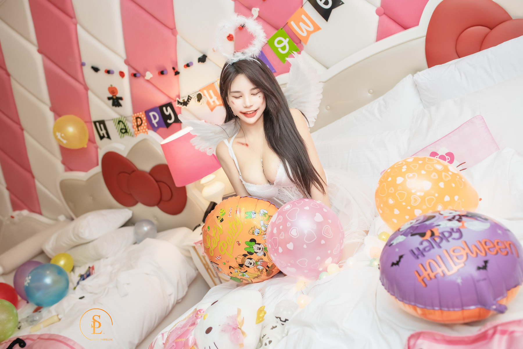 Zzyuri 쮸리, [SAINT Photolife] Pink Halloween