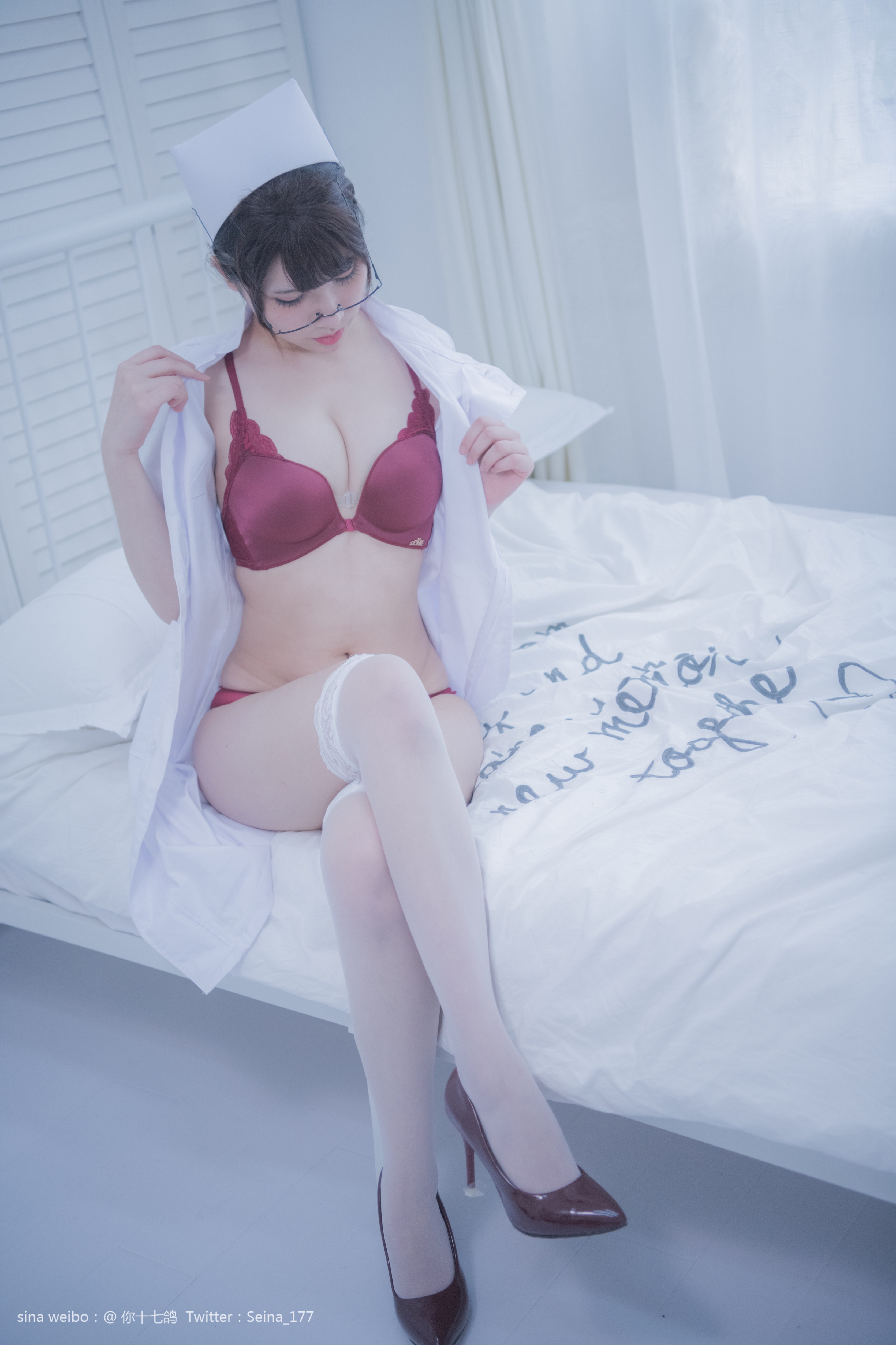 You seventeen pigeons white nurse 110p1v-535MB