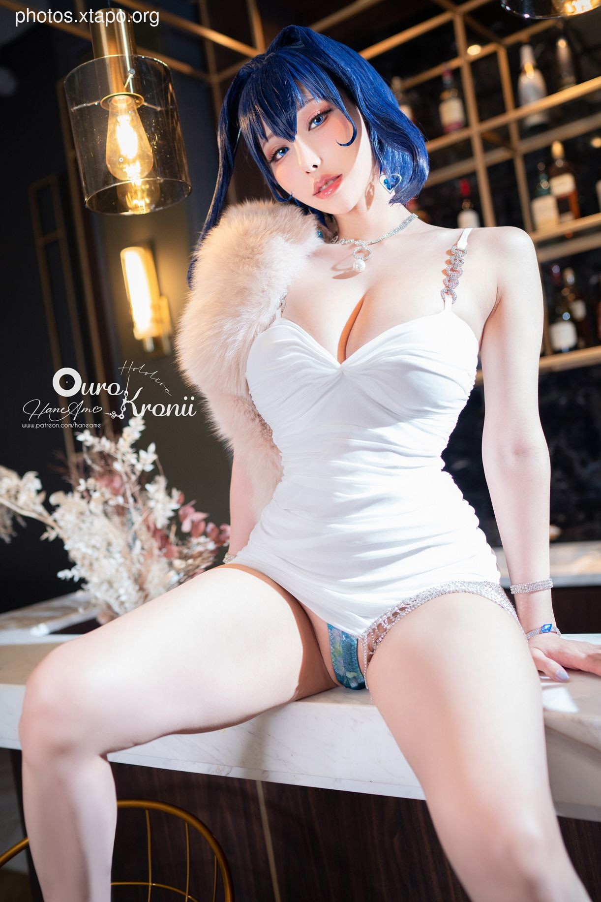 Rain wave_Hheneame Hololive_ Kronii_Photobook _ Time Photo Book & Nbsp 3.gown