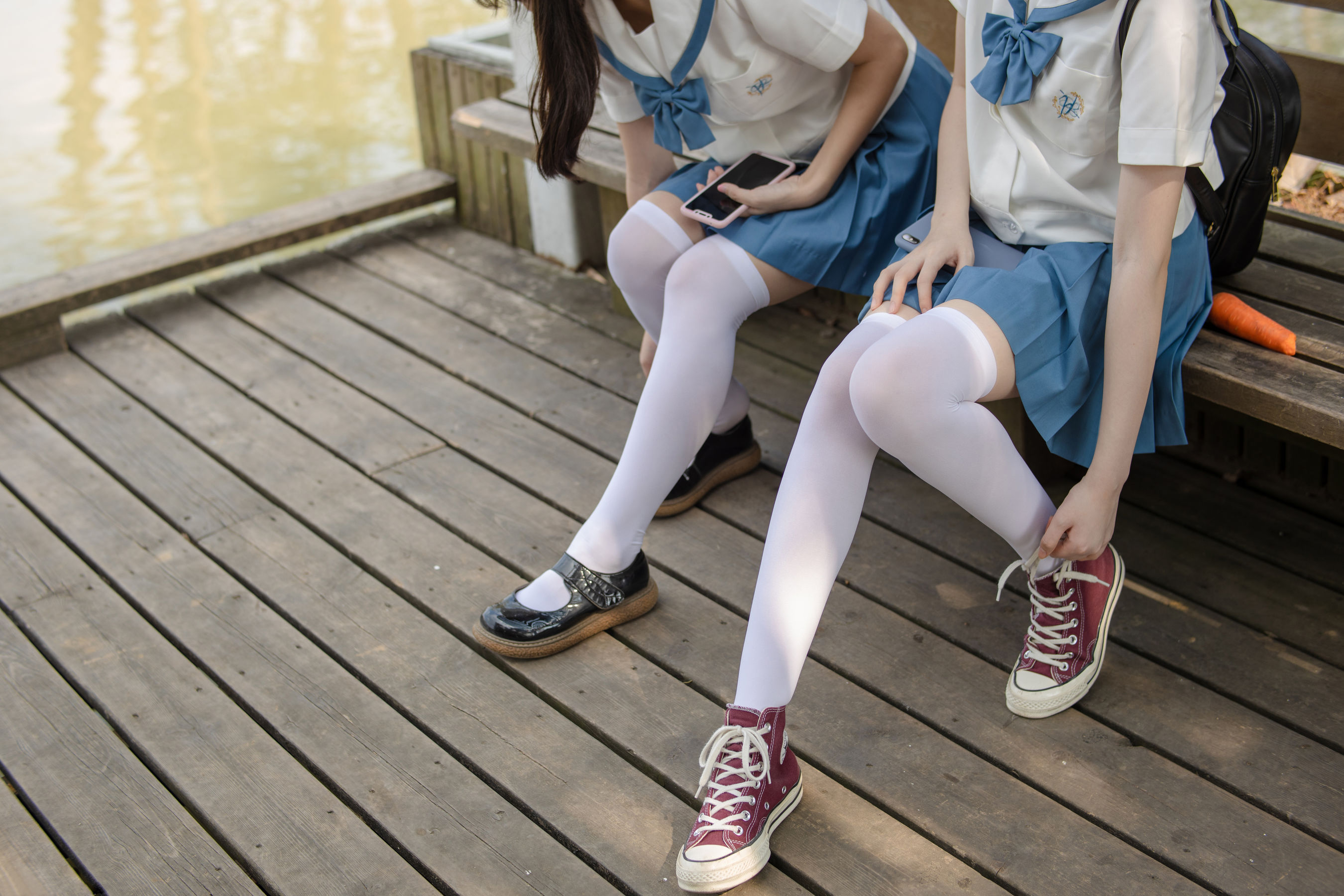 Mori Consortium JKFUN-025 Mo Mo & amp; AIKA 80D white silk overweight socks