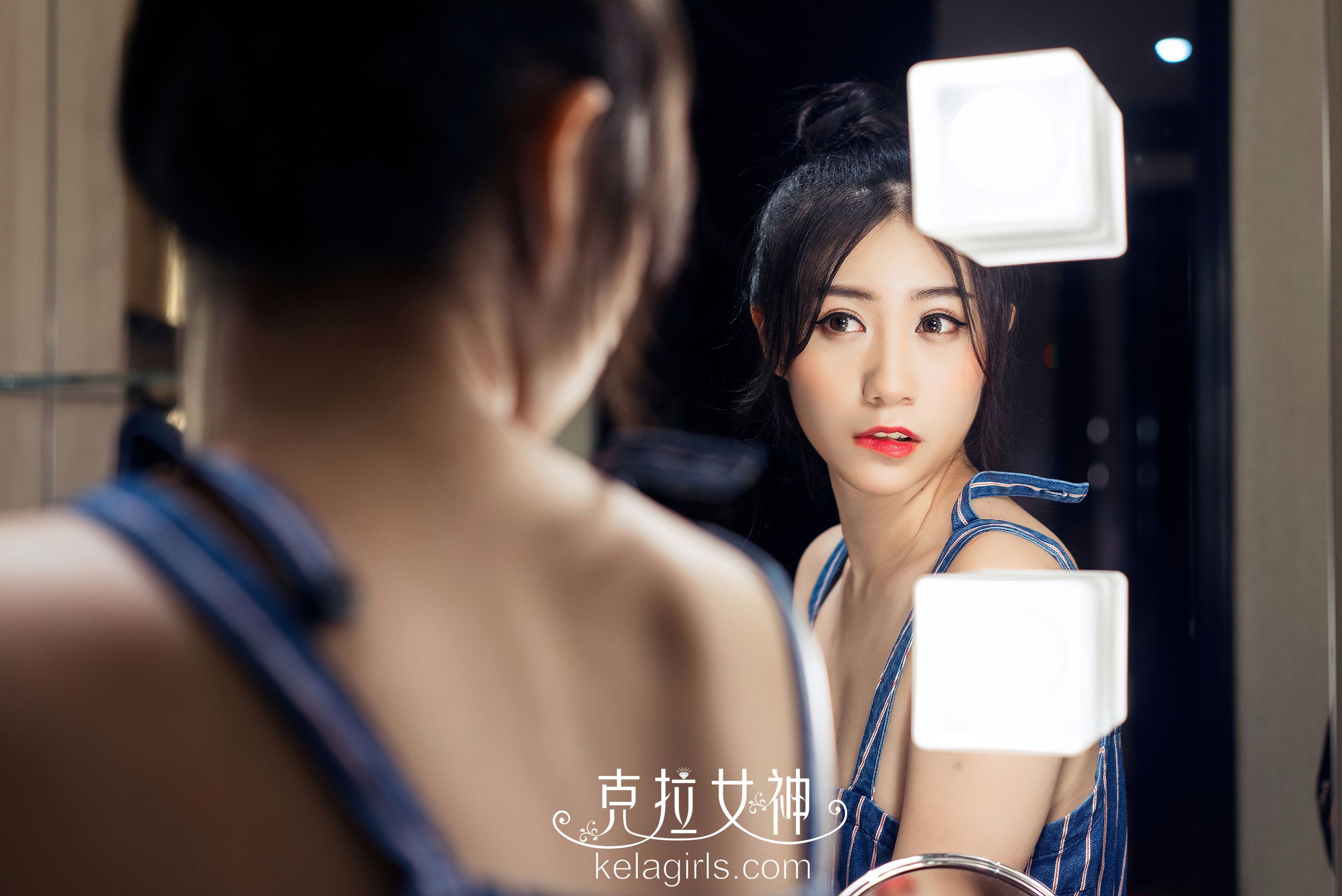 Kobayashi Golden House Tibetan Beauty Like Jade Crane Goddess