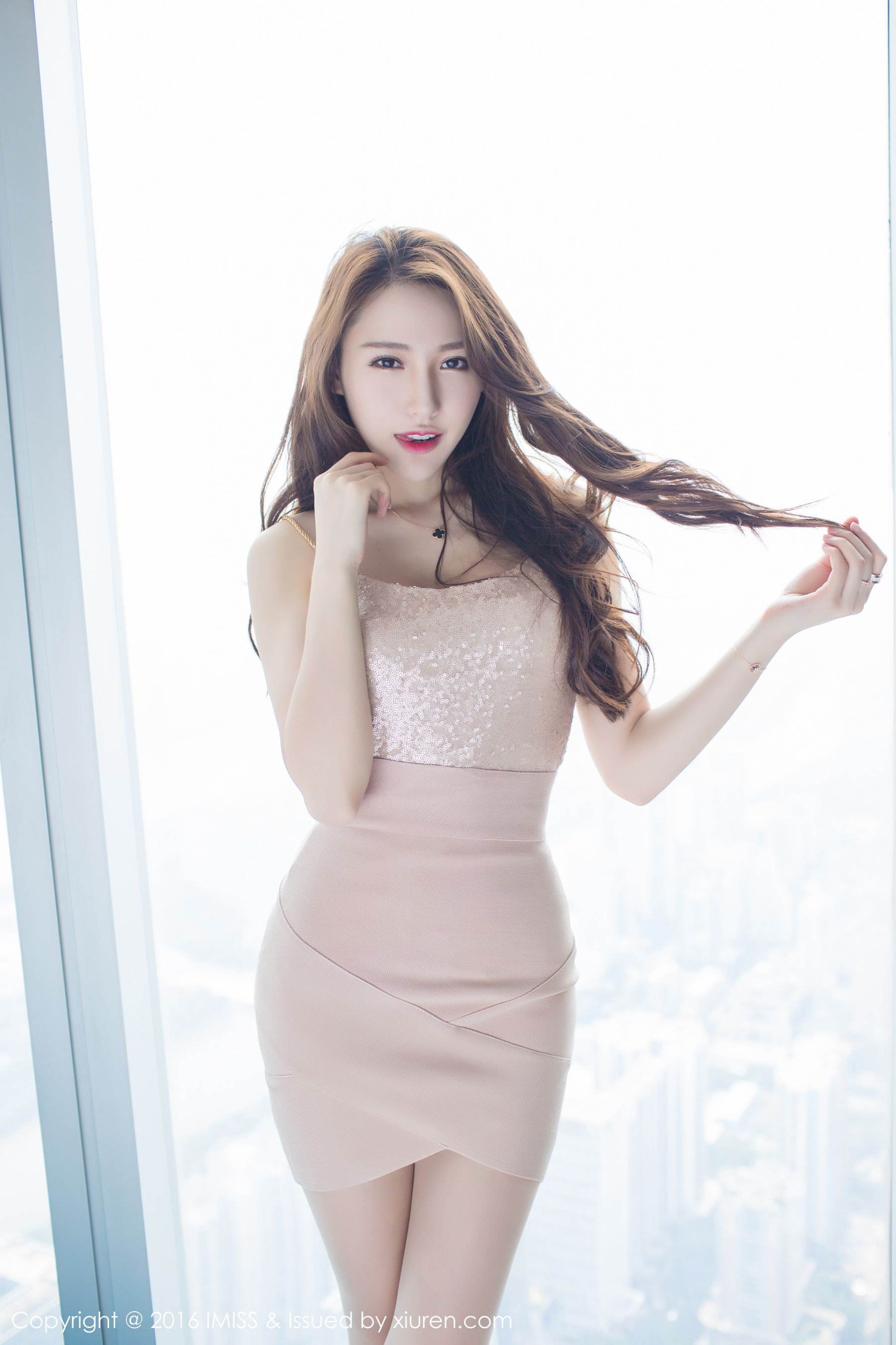 Liu Yining Lynn Beautiful Leg SkirtSexy Lingerie Aimi Club IMISS VOL.088