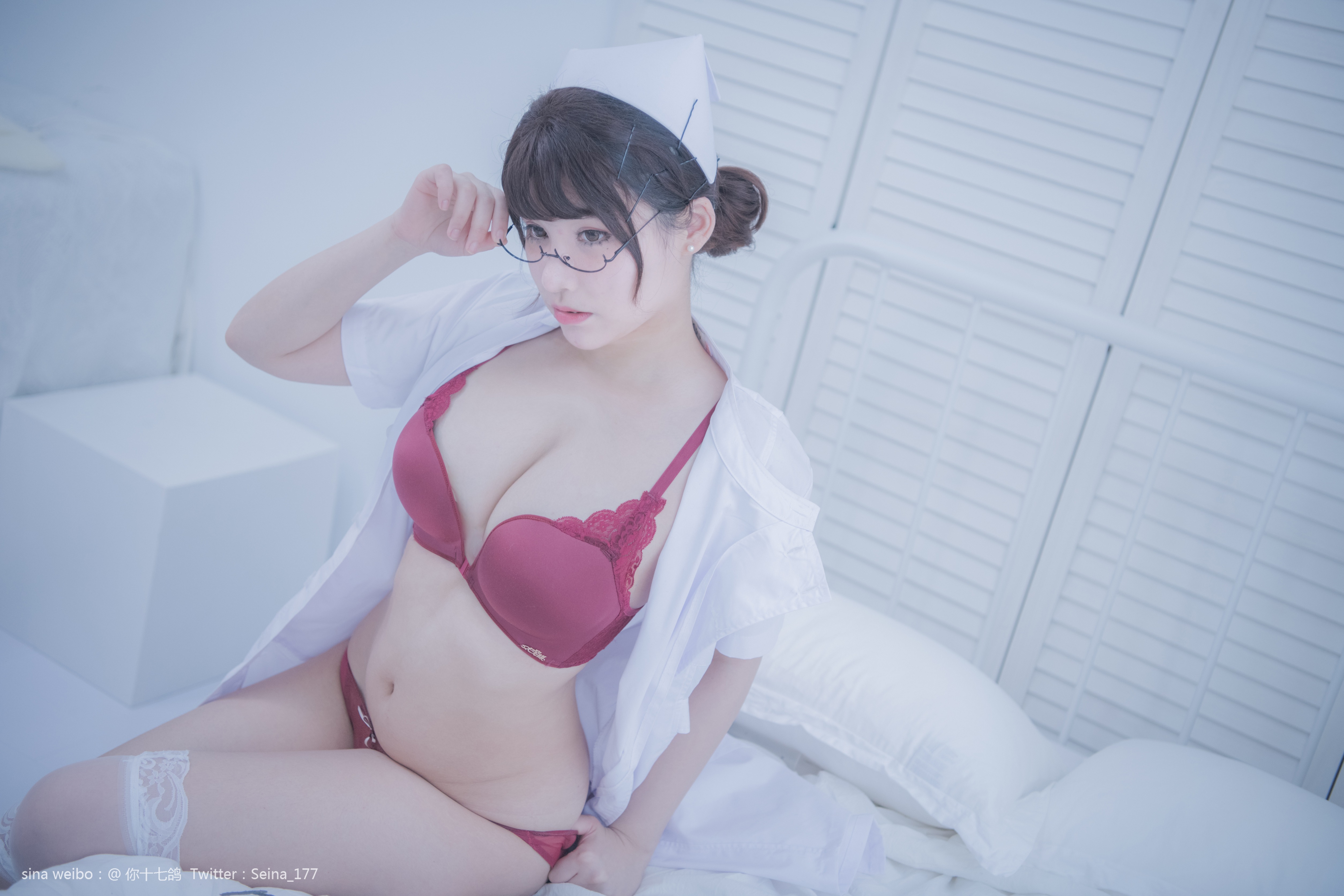 You seventeen pigeons white nurse 110p1v-535MB