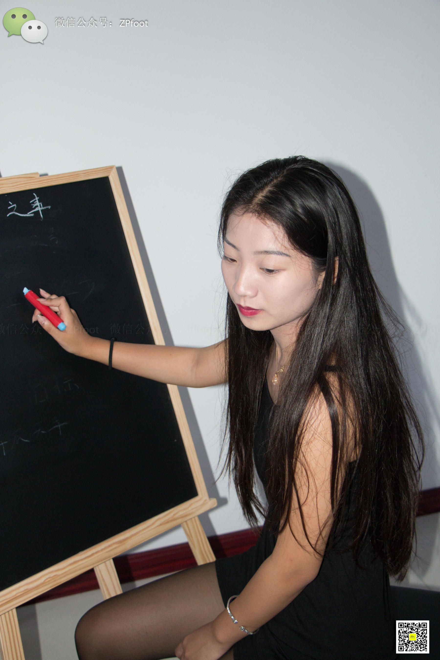 Mountain Tea Photography LSS NO.009 Black silk of peony peony