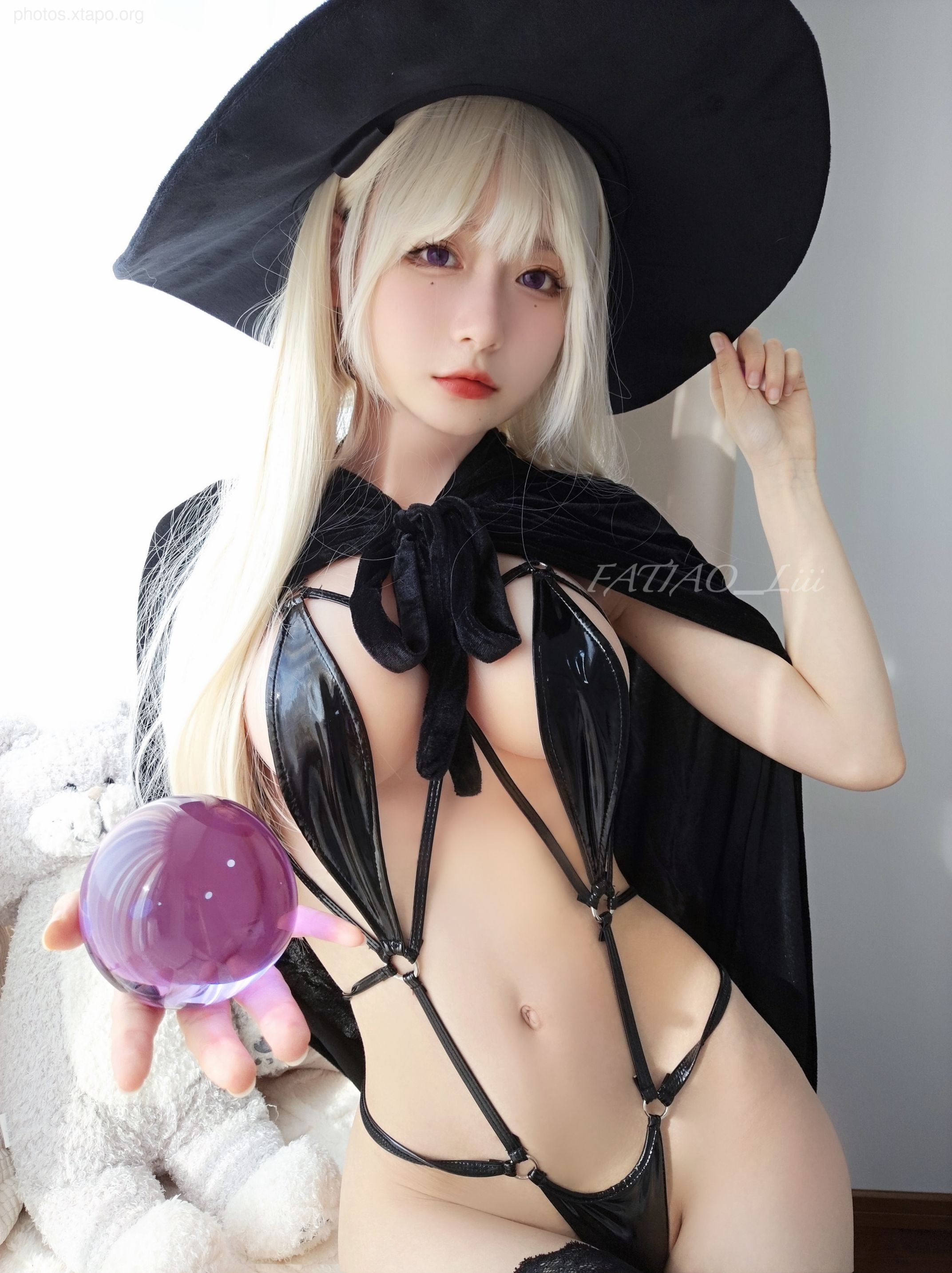 2022-10-25 Witchs dress