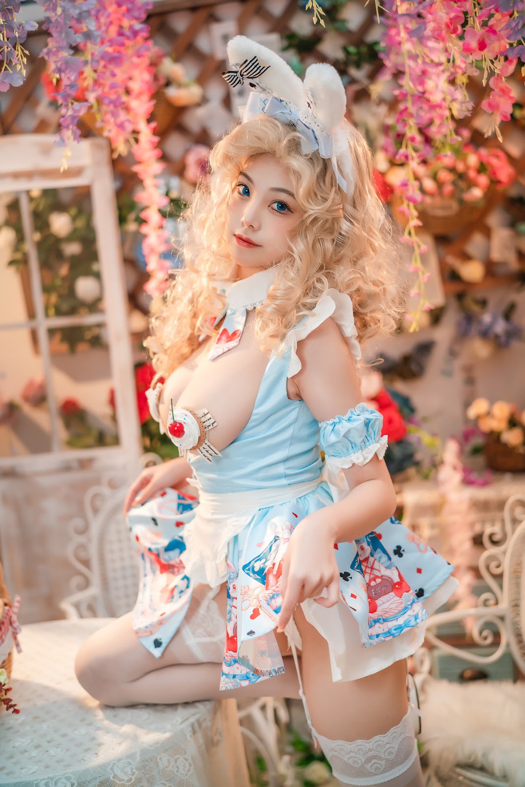 Cosplay Honey Cat Fur Alice in Wonderland Mr. Rabbit