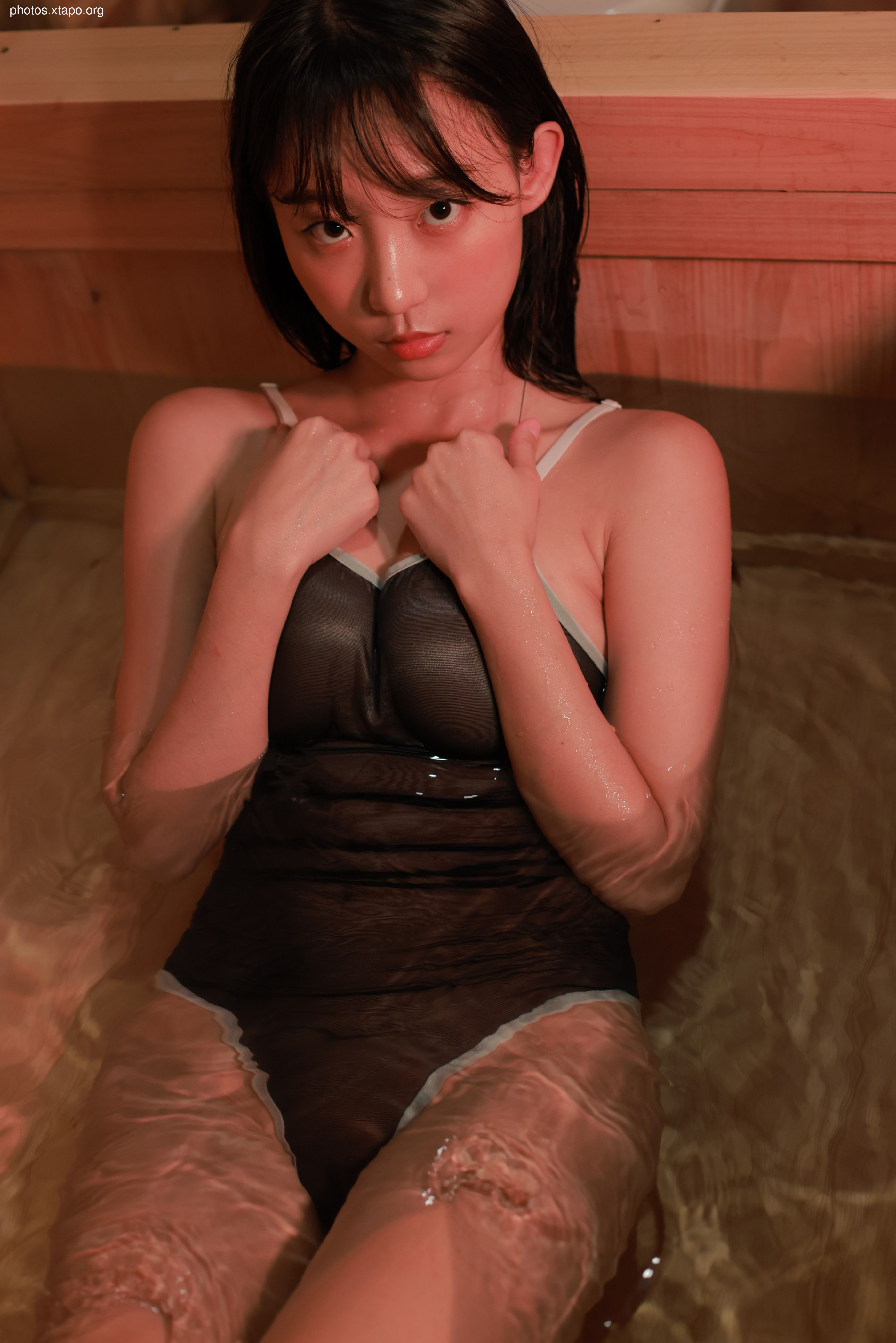 Eunji Pyo - NO.06 Eunji’s Digital Photobook 2022-2 FALL 160P1V-1.05GB