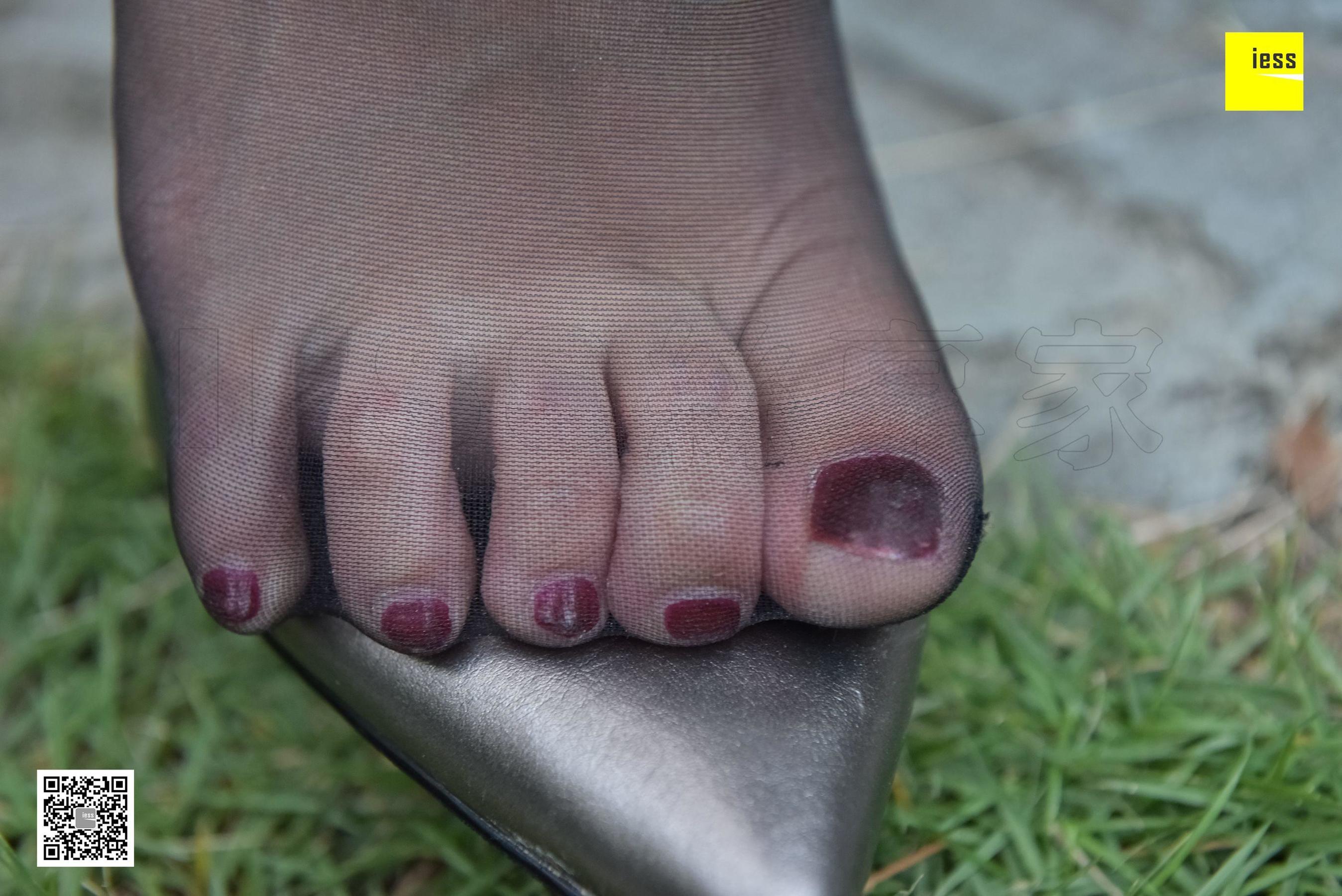 Silkxiang Home 115 Autumn and Autumn The Black Silk Beauty of the Garden IESS is thinking about it