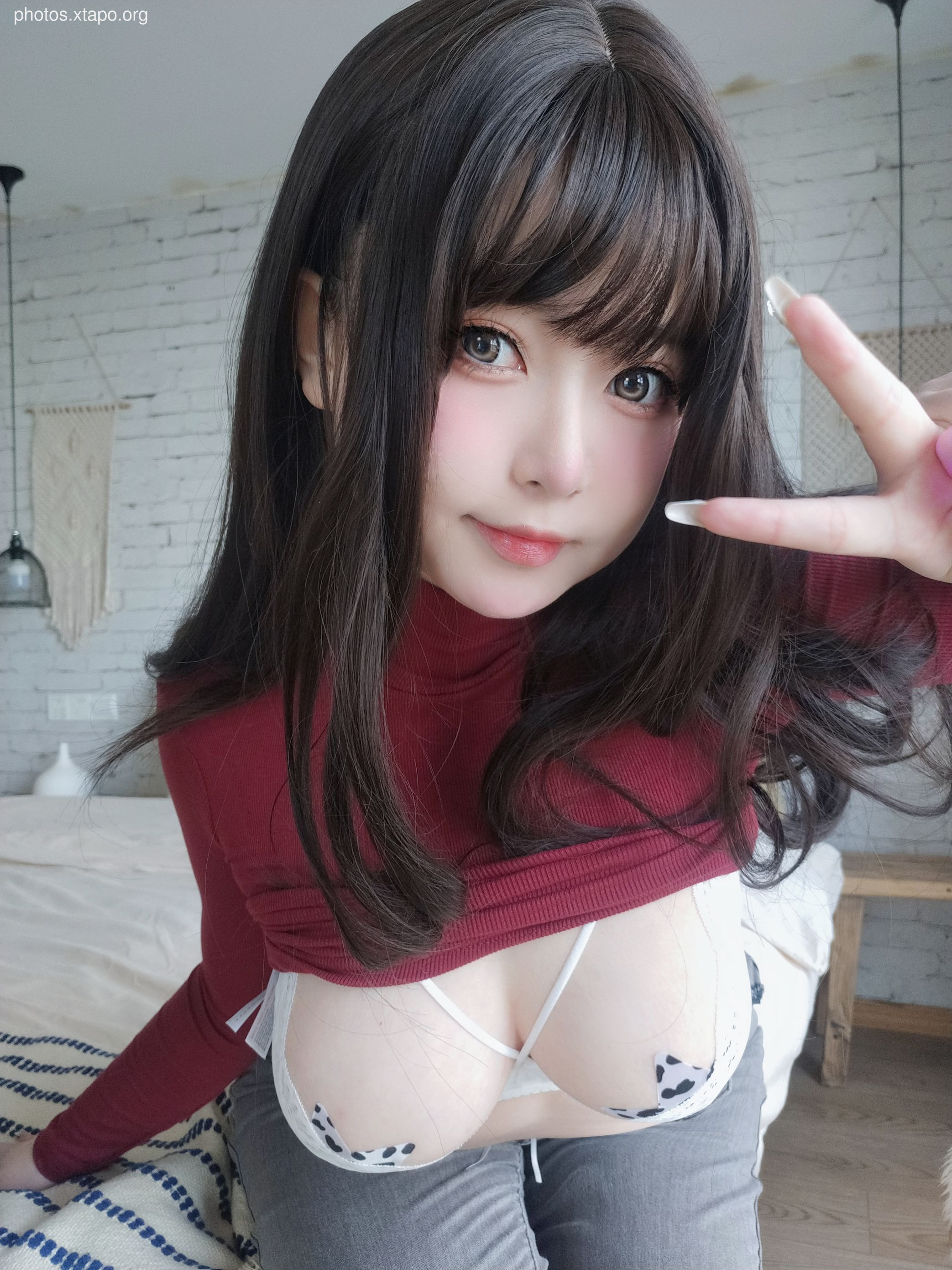 The full sister of the heroine K red sweater