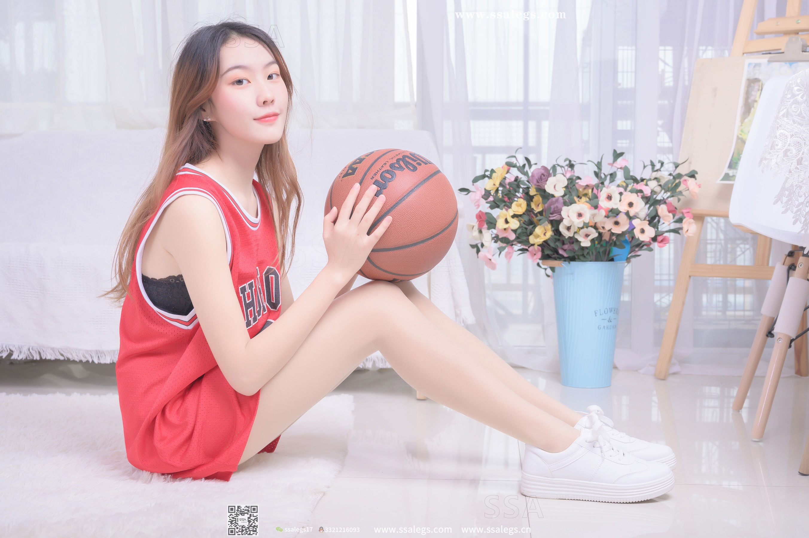 SSA Silk Club Super Clear photo NO.324 Ms. Susu Sister Su Su with a holiday at home to play basketball (top)