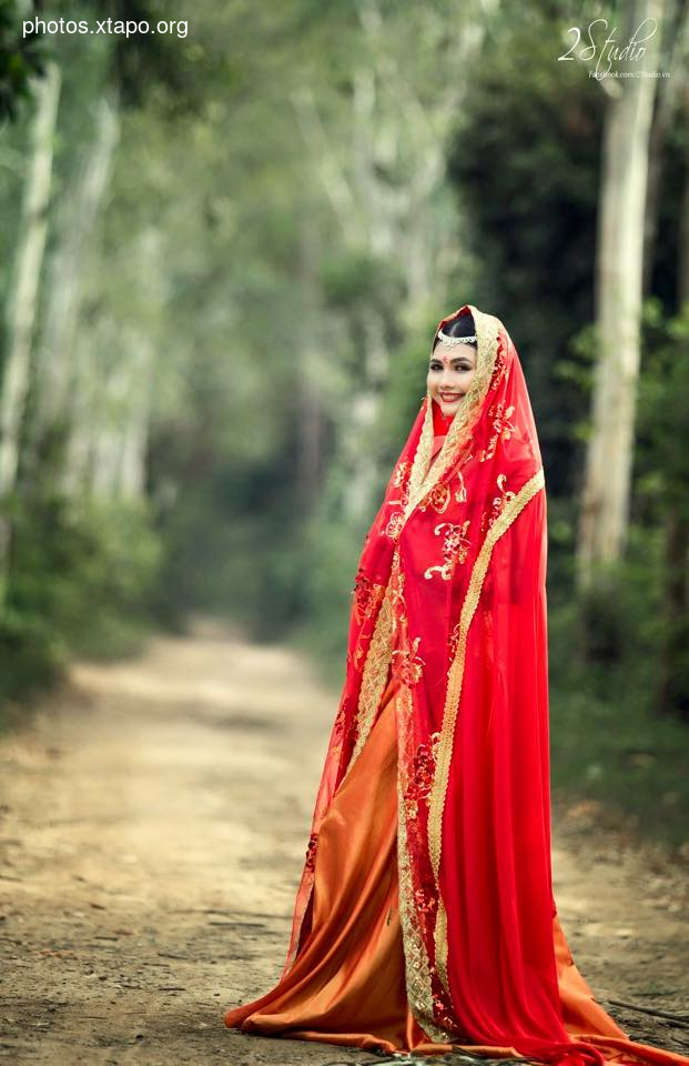 the day I let go of the curls the royal palace of the pearls is crazy