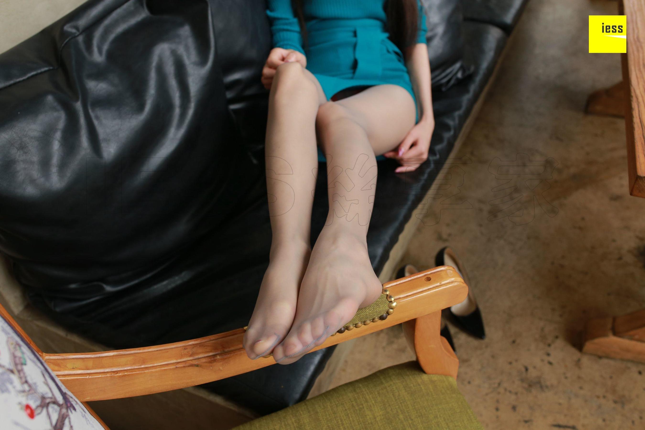 Double Who Book the Beautiful Legs Different Thoughts to IESS Silk Enlightenment 202