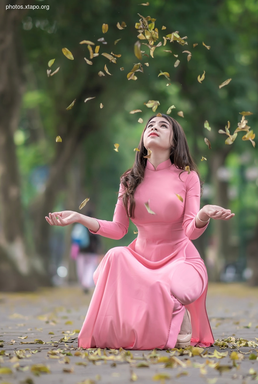 Piercing ao dai: beautiful or not beautiful?