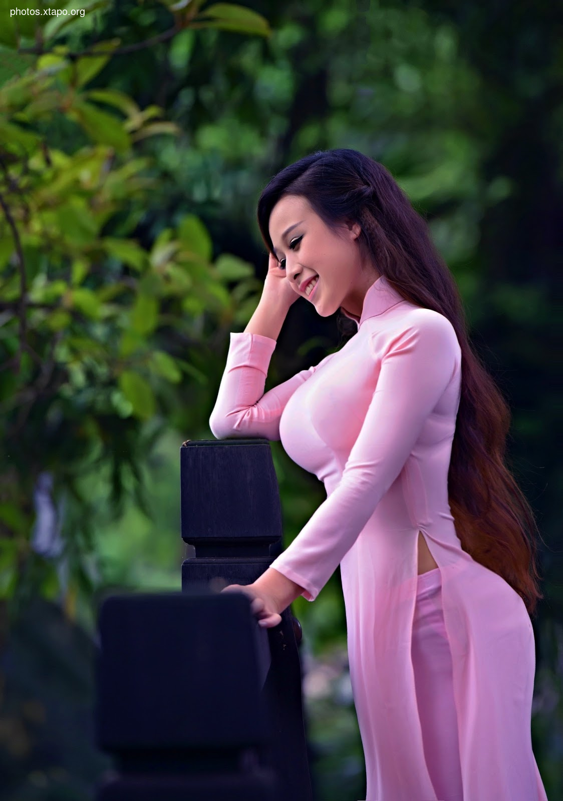 Piercing ao dai: beautiful or not beautiful?
