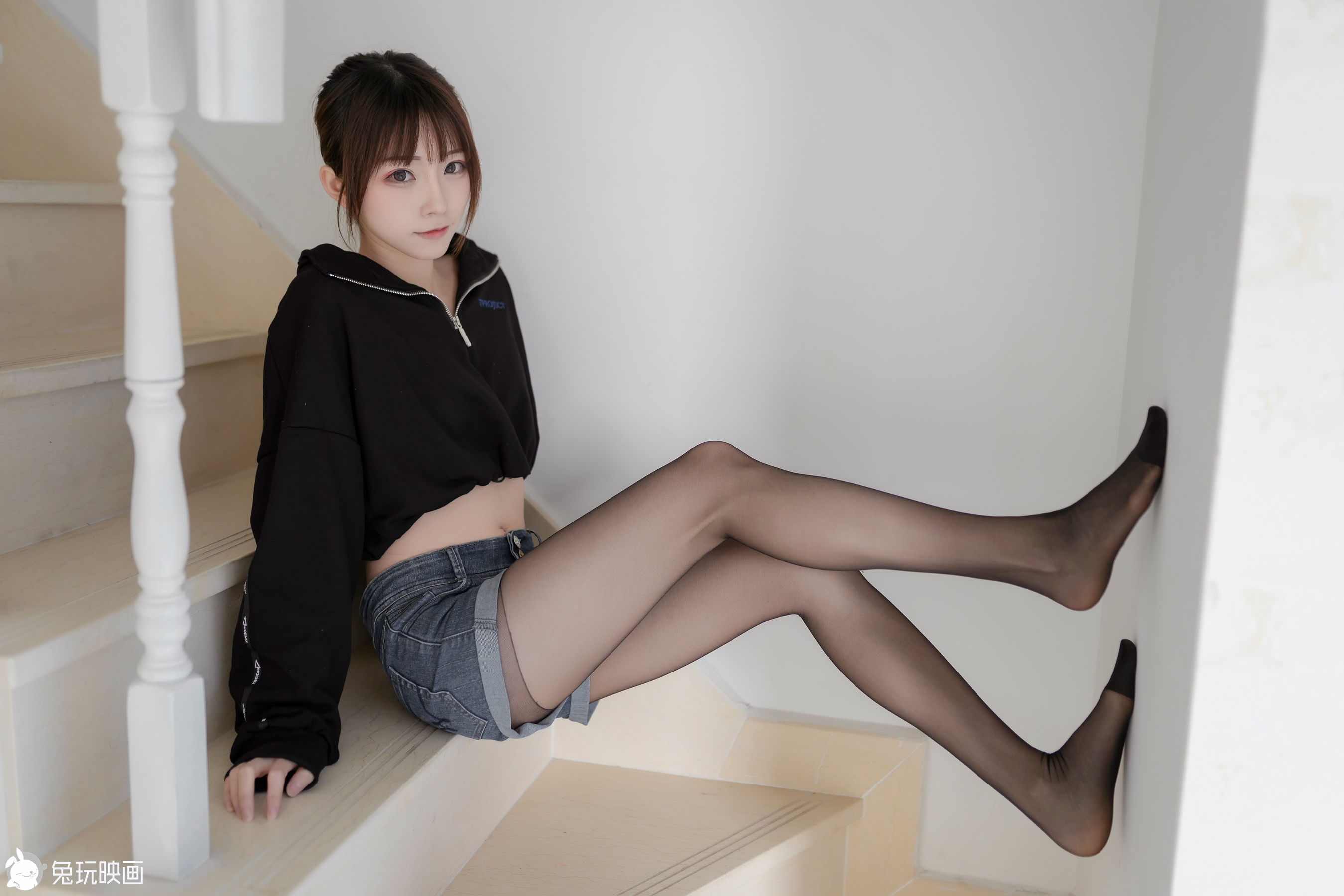 Rabbit Playing -The selected recommendation Vol.042 Single -end girl