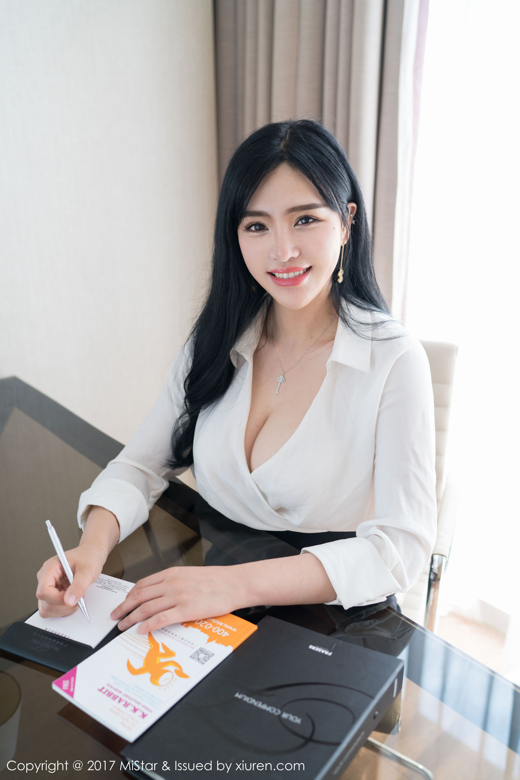 Liu Yuer's Sexy OL Secretary Series Meiyan Society Mistar Vol.172