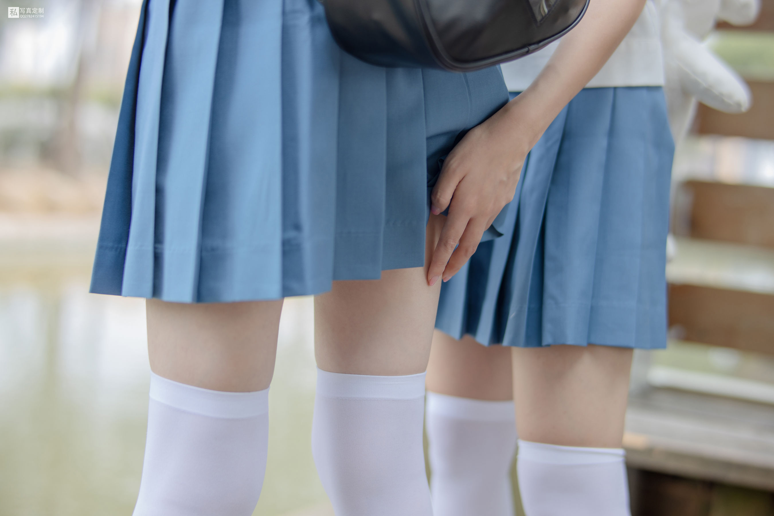 Mori Consortium JKFUN-025 Mo Mo & amp; AIKA 80D white silk overweight socks