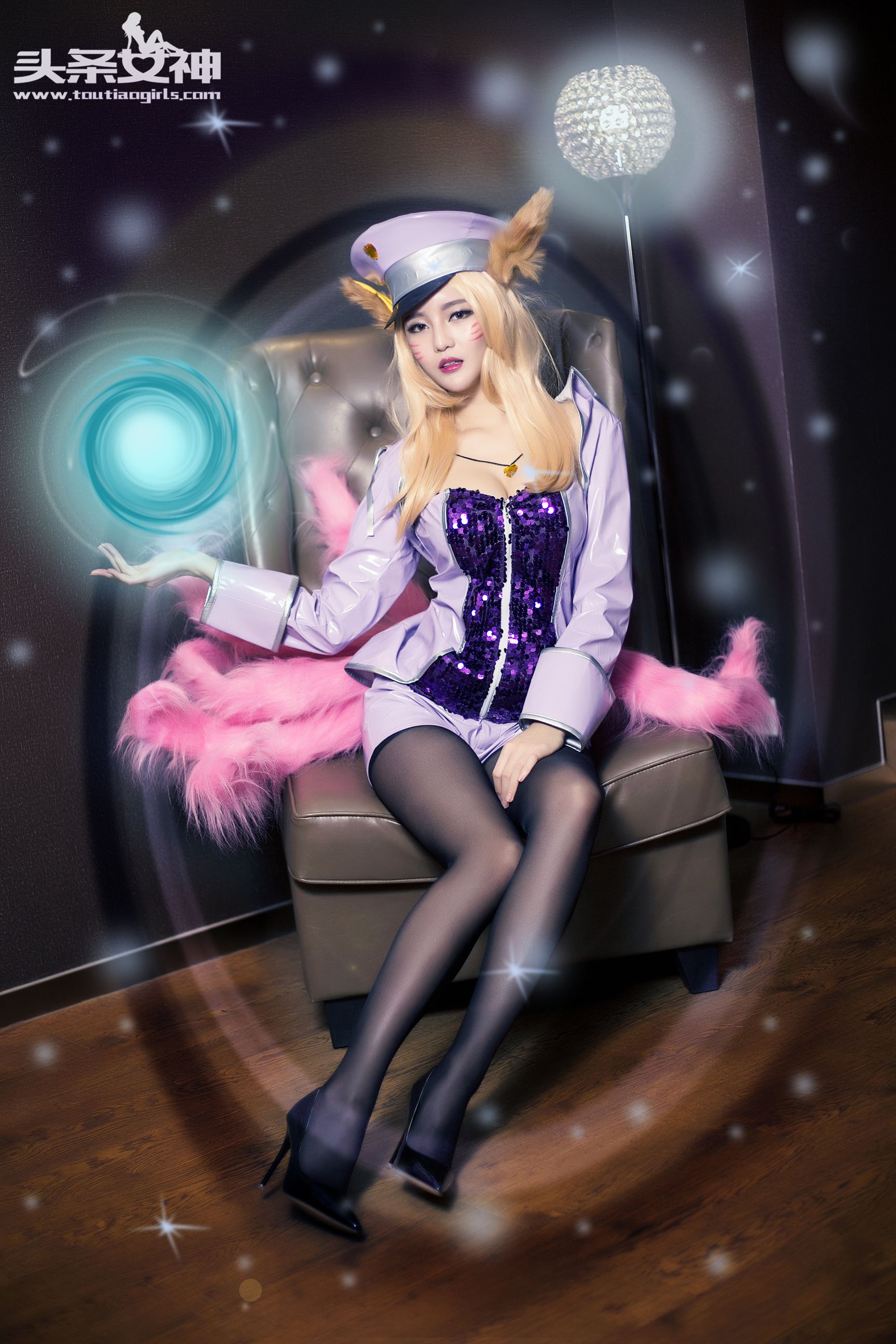 Wenxue Ajiu Jiuwei Xuebao COS Headline Goddess