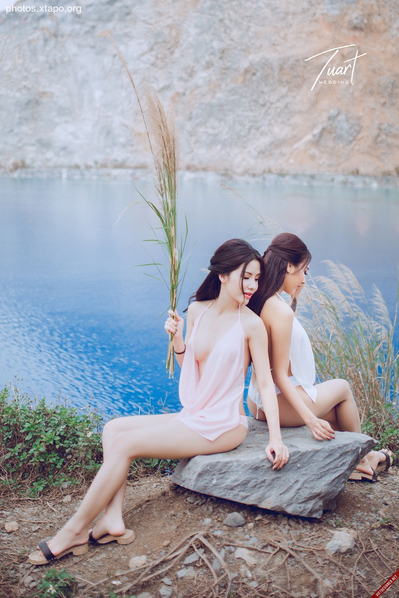 Vietnam Sexy Sisters Lakeside to Rescue Drowning Teenagers 1