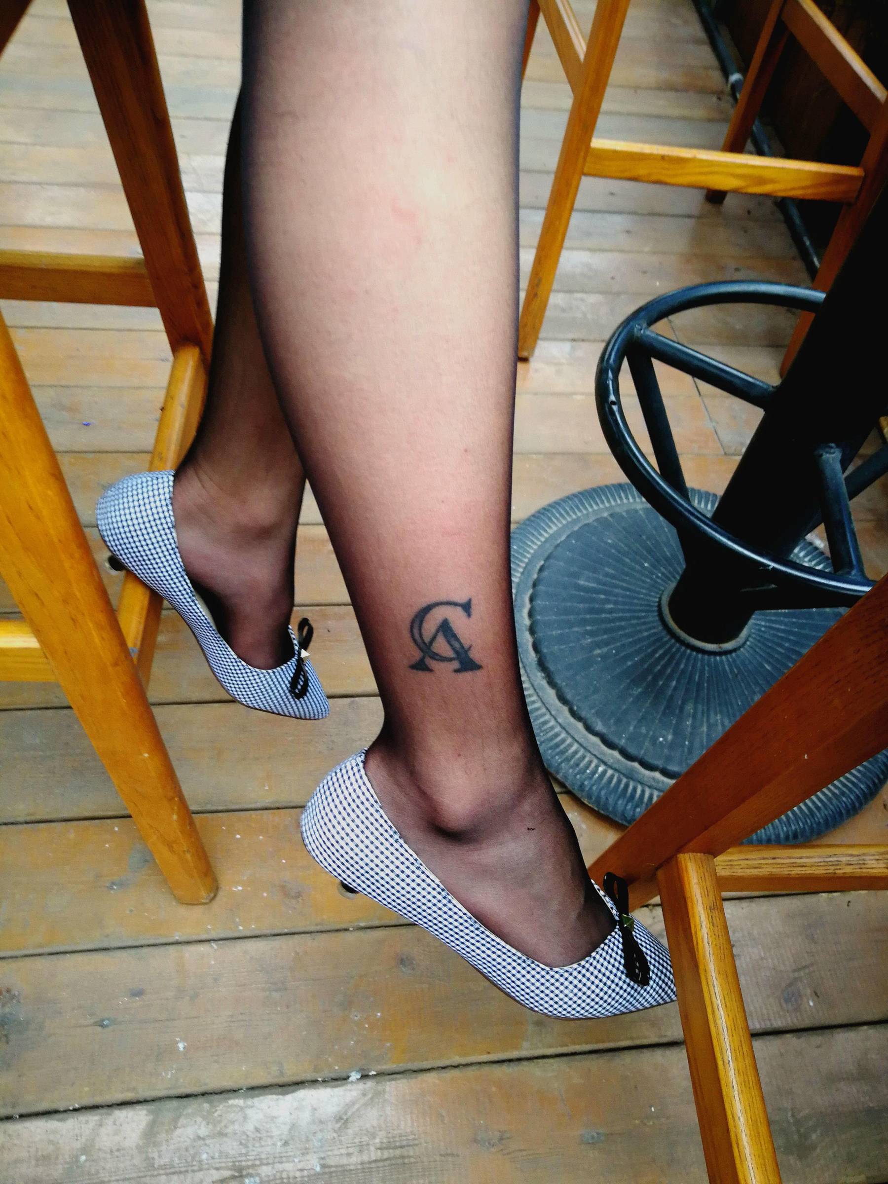 Silk Foot Bento 110 Xiaoxiao Outdoor Black Silk Flat Shoes IESS is thinking about it