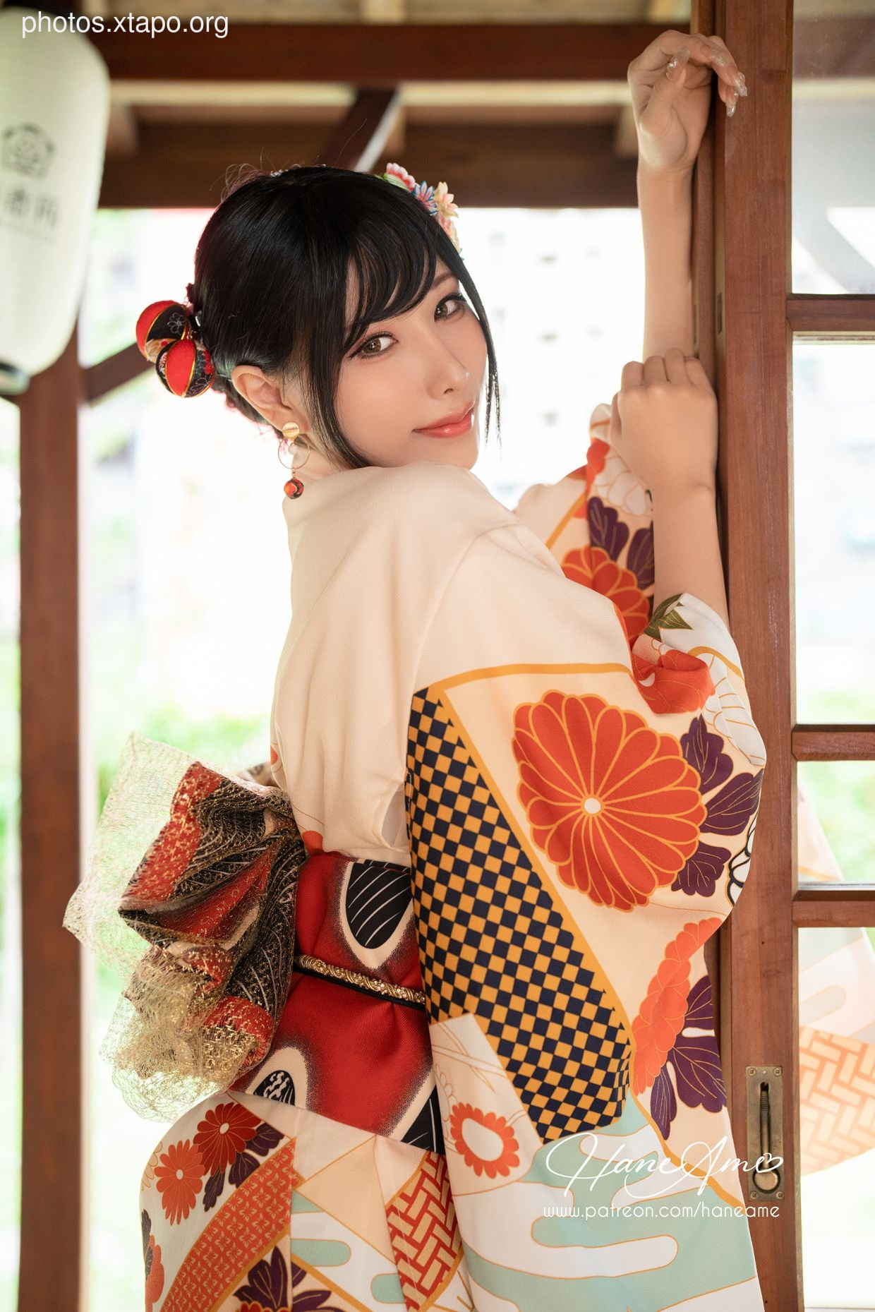 HaneAme 雨波 — Flower Print Kimono Girl