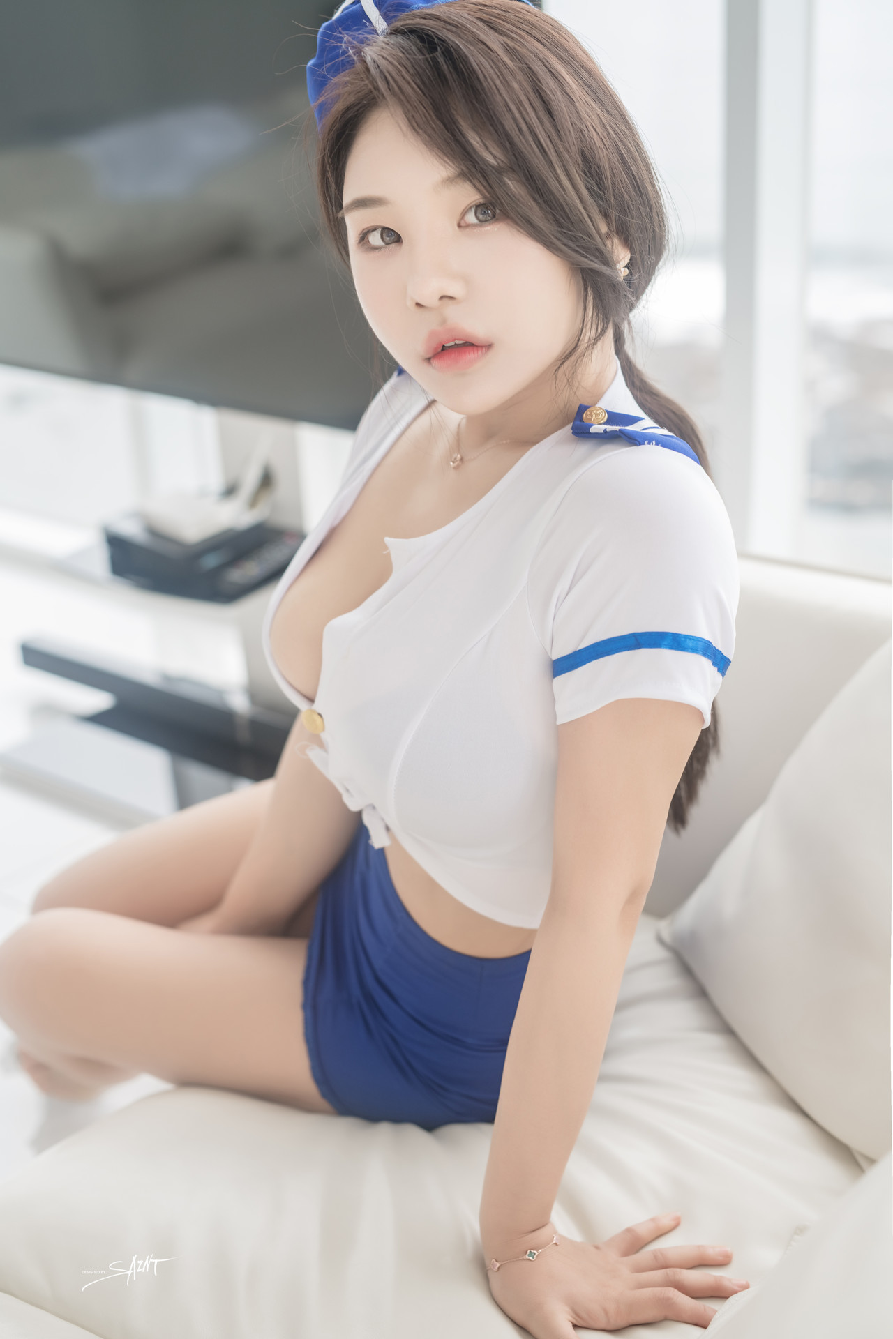 Zzyuri 쮸리, [SAINT Photolife] Blue Marine