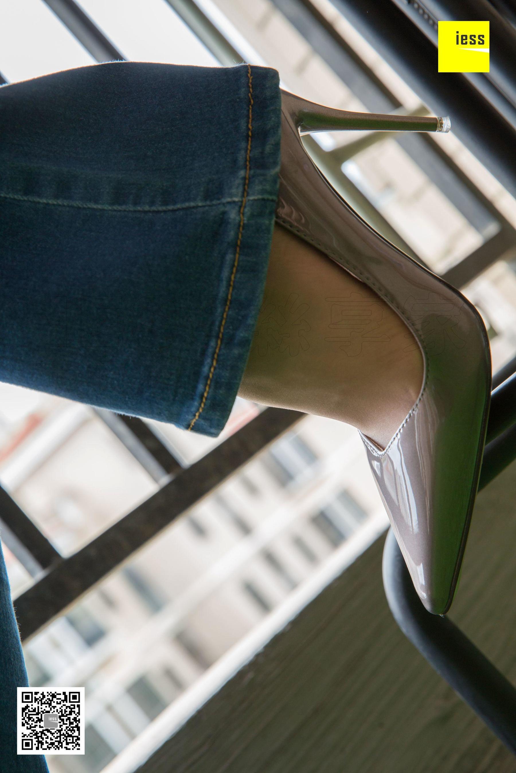 Spicy Mom Junjun The Bar Mom's Fan Toules Pants Short Silk Different Thoughts to IESS Silk House 236