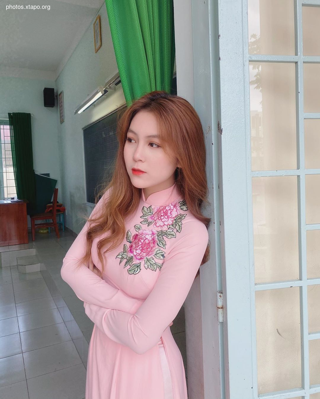 The teachers made parents stand still