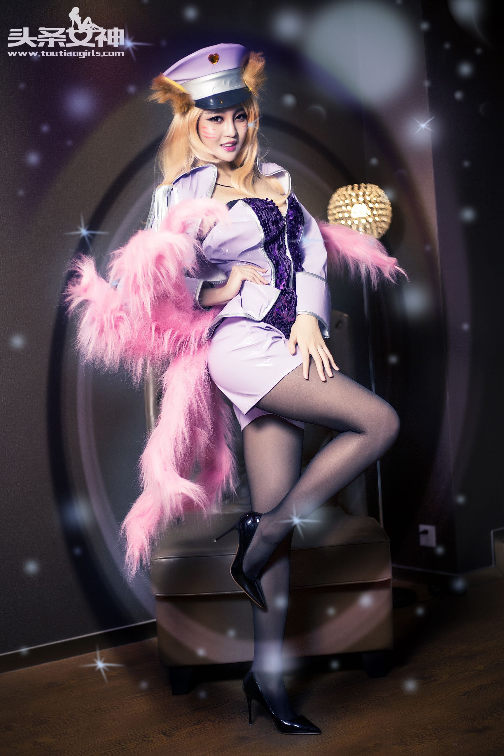 Wenxue Ajiu Jiuwei Xuebao COS Headline Goddess