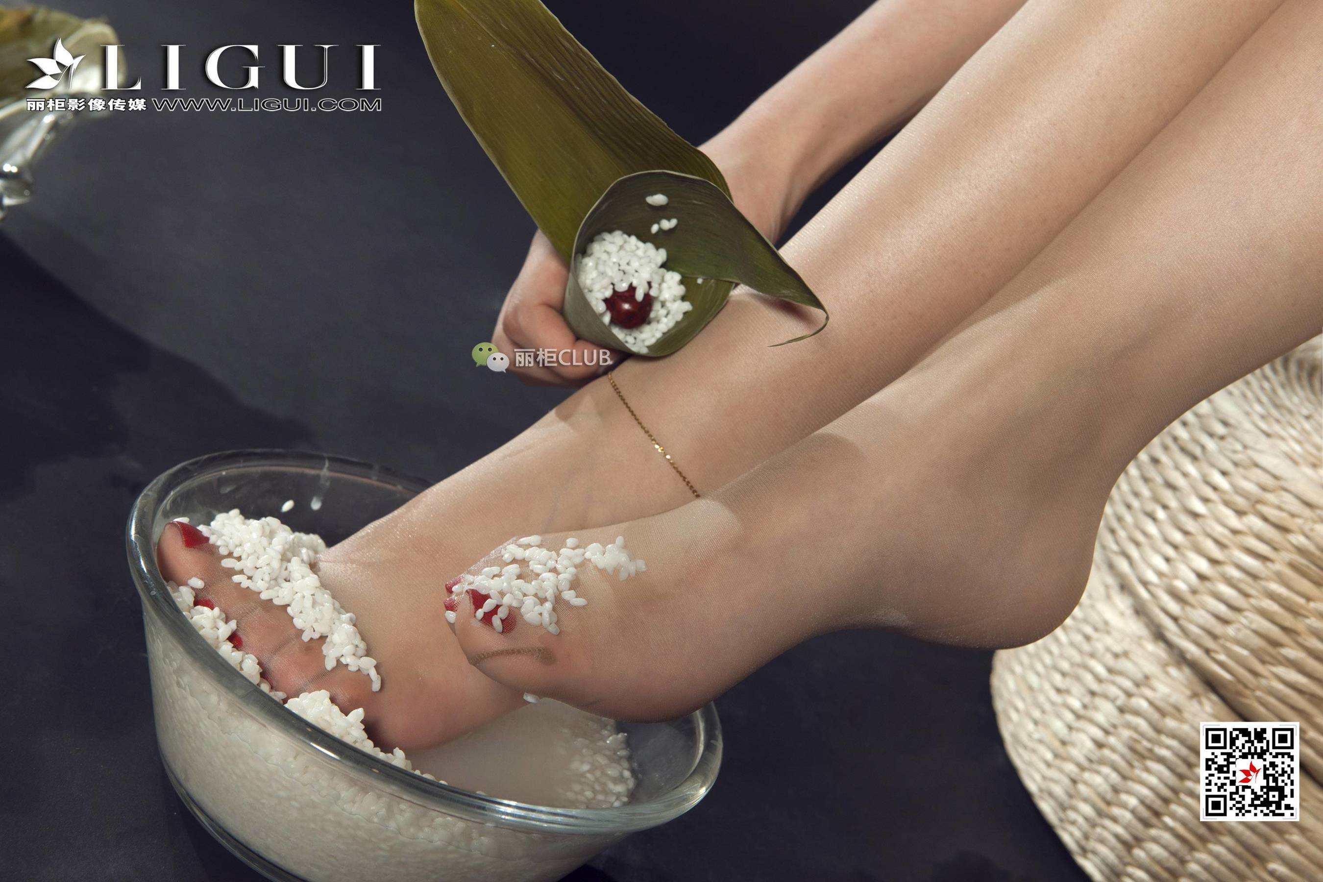 Foot mold ice cream Duanxiang Congs Wong Ligui Internet beauty