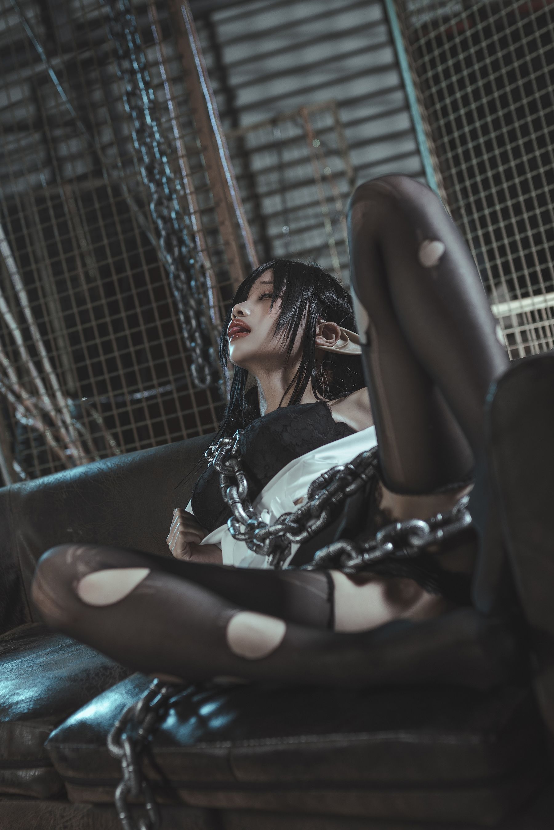 Net Red COSER Photo Anime blogger Stupid Momo -Black Beast Queen OL Uniform