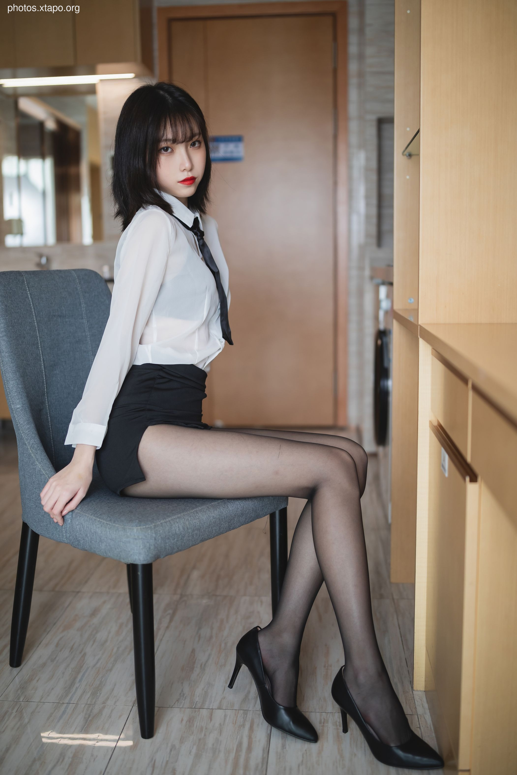 Xu Lan No.002 OL Uniform 41p-587MB