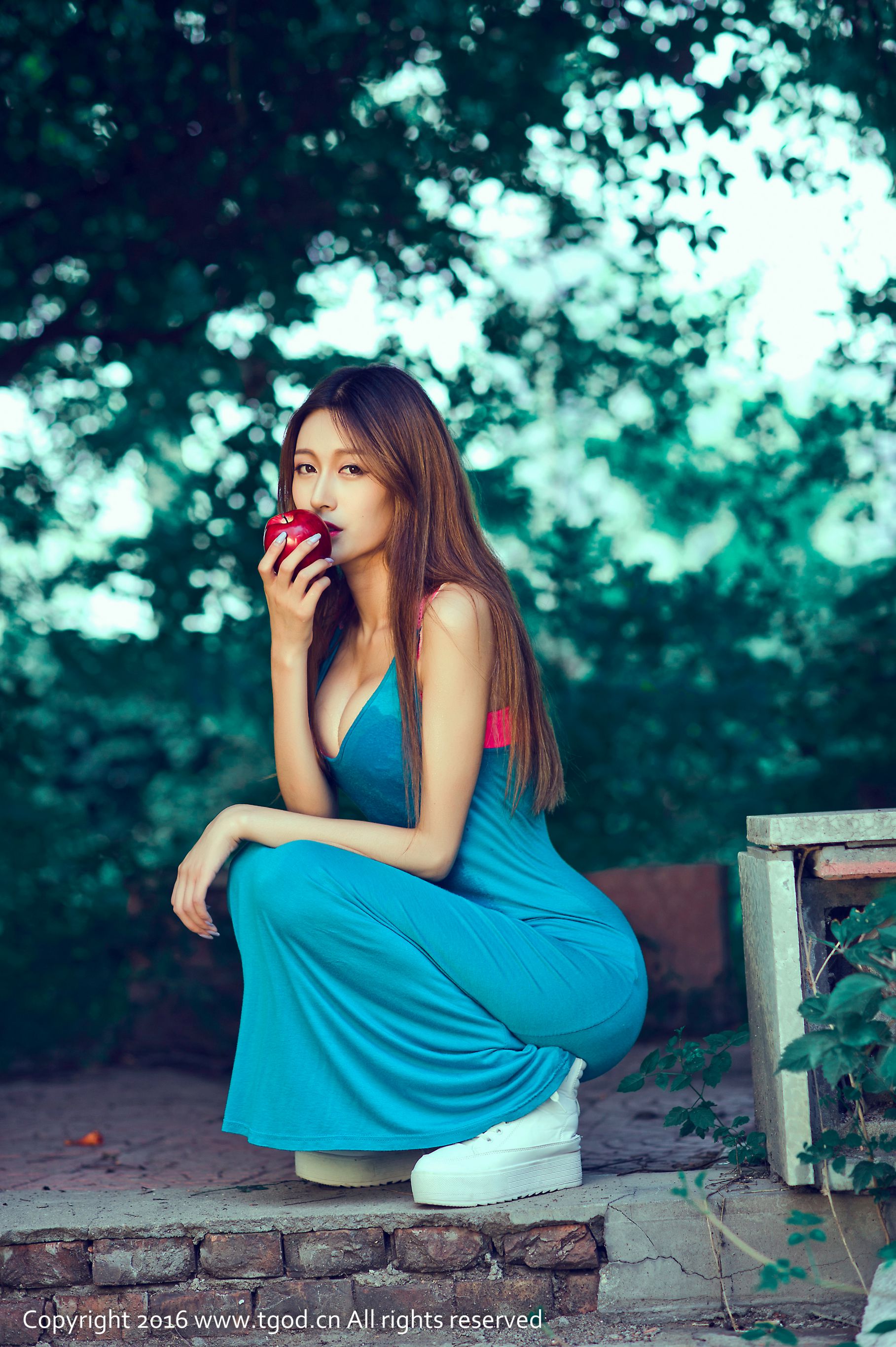 Geng Jing's Water Snake waist is rounded and hip -lifting true goddess push goddess TGOD