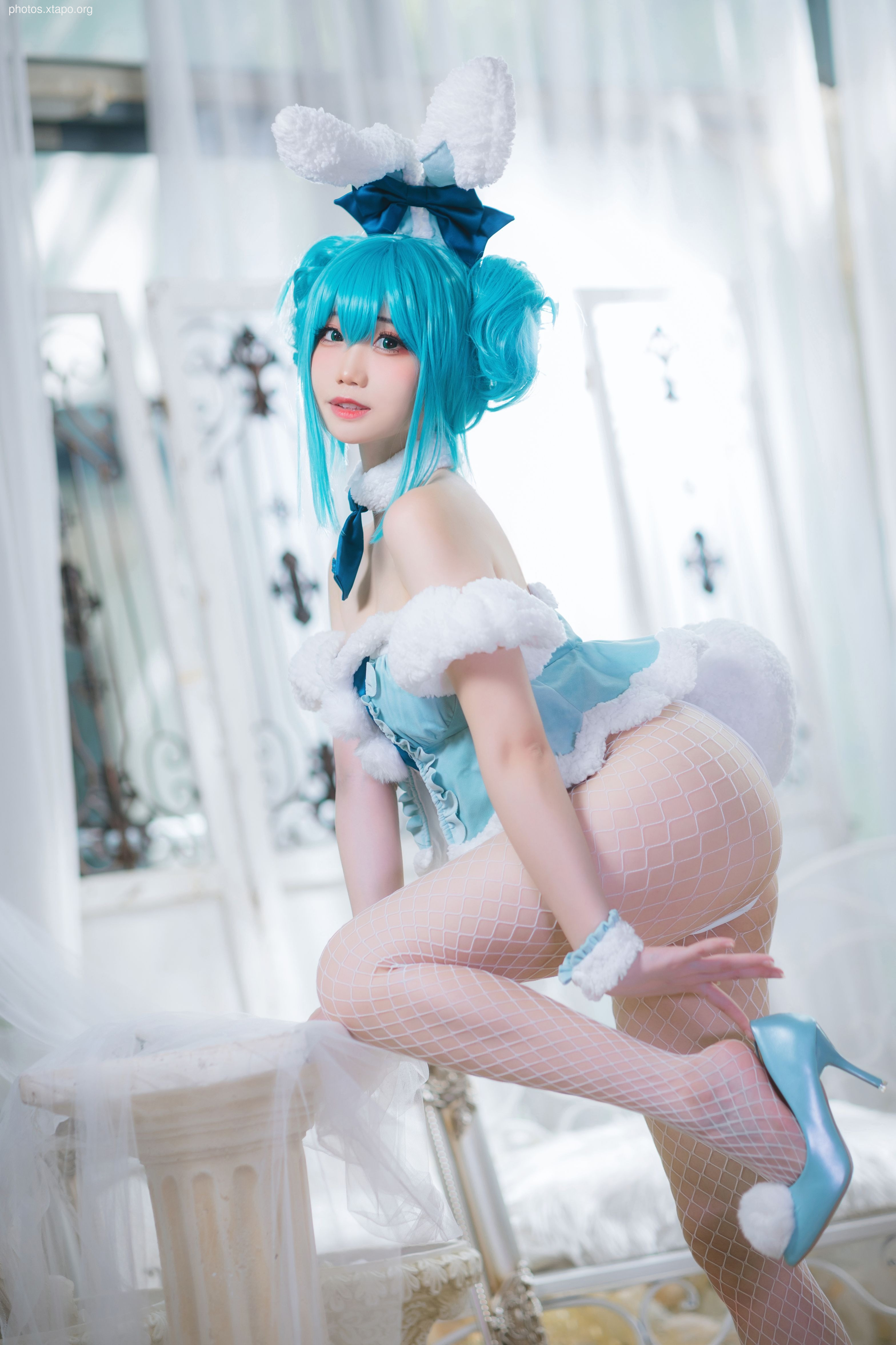 Supper carbon Hatsune Rabbit Girl 20P-239MB