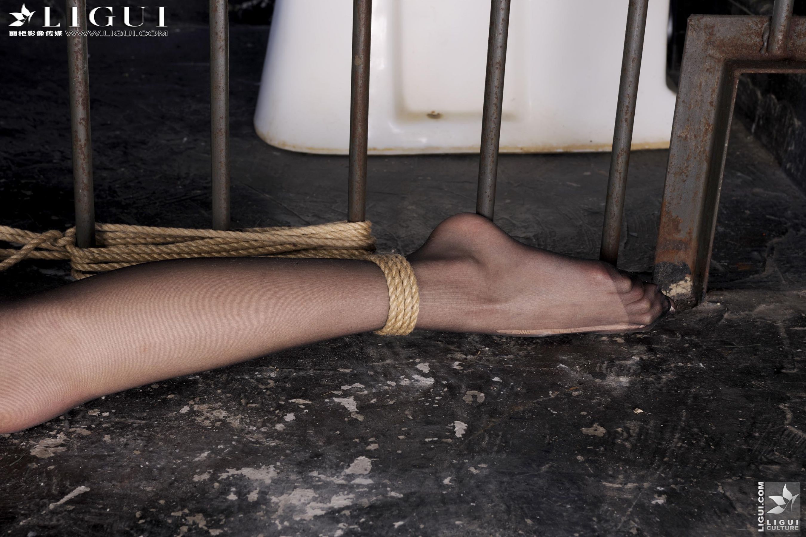 Li Cabinet Beauty Beam LIGUI Model Taozi Steading Binding Rope Silk Foot upper and lower collection of beautiful legs jade foot photo pictures