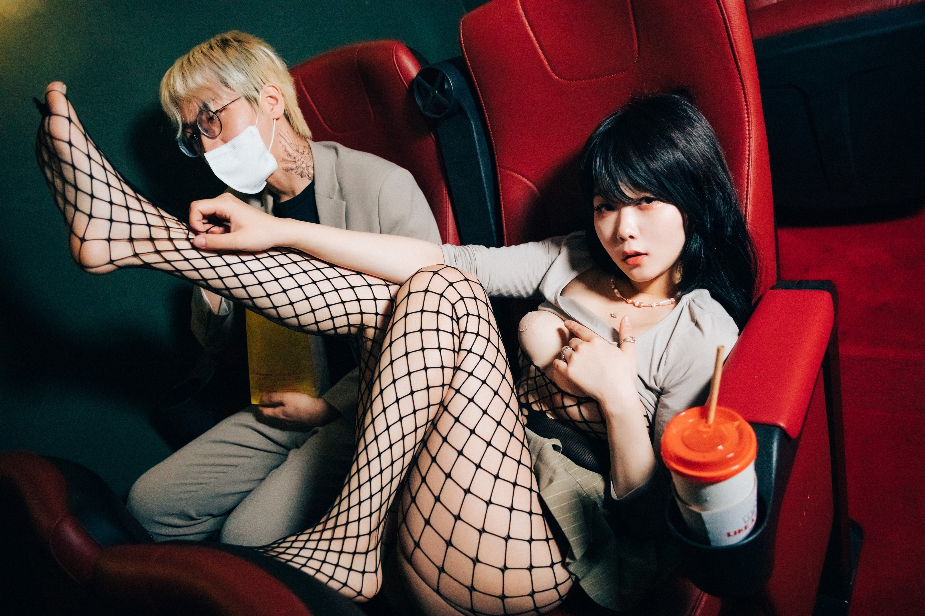 [LOOZY] Zia – xxx in the theater S.Ver