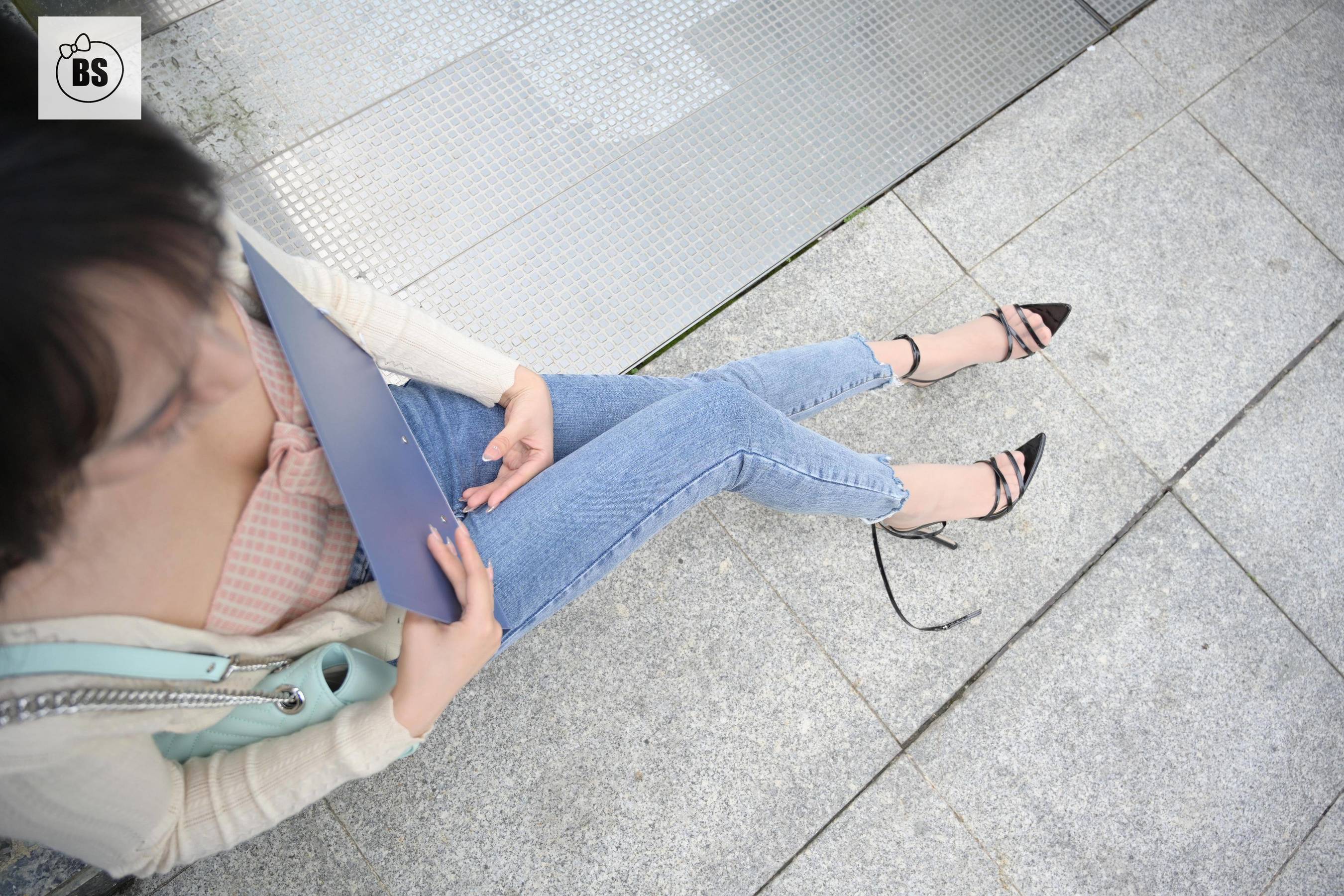 I want to think MX009 Mei West Bus Station Qiji Ji 4