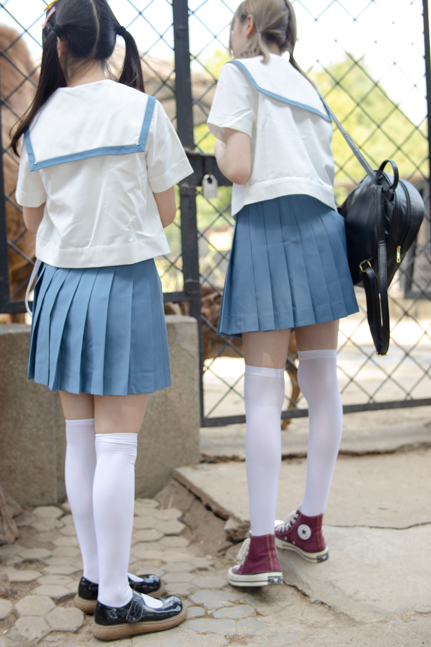 Mori Consortium JKFUN-025 Mo Mo & amp; AIKA 80D white silk overweight socks