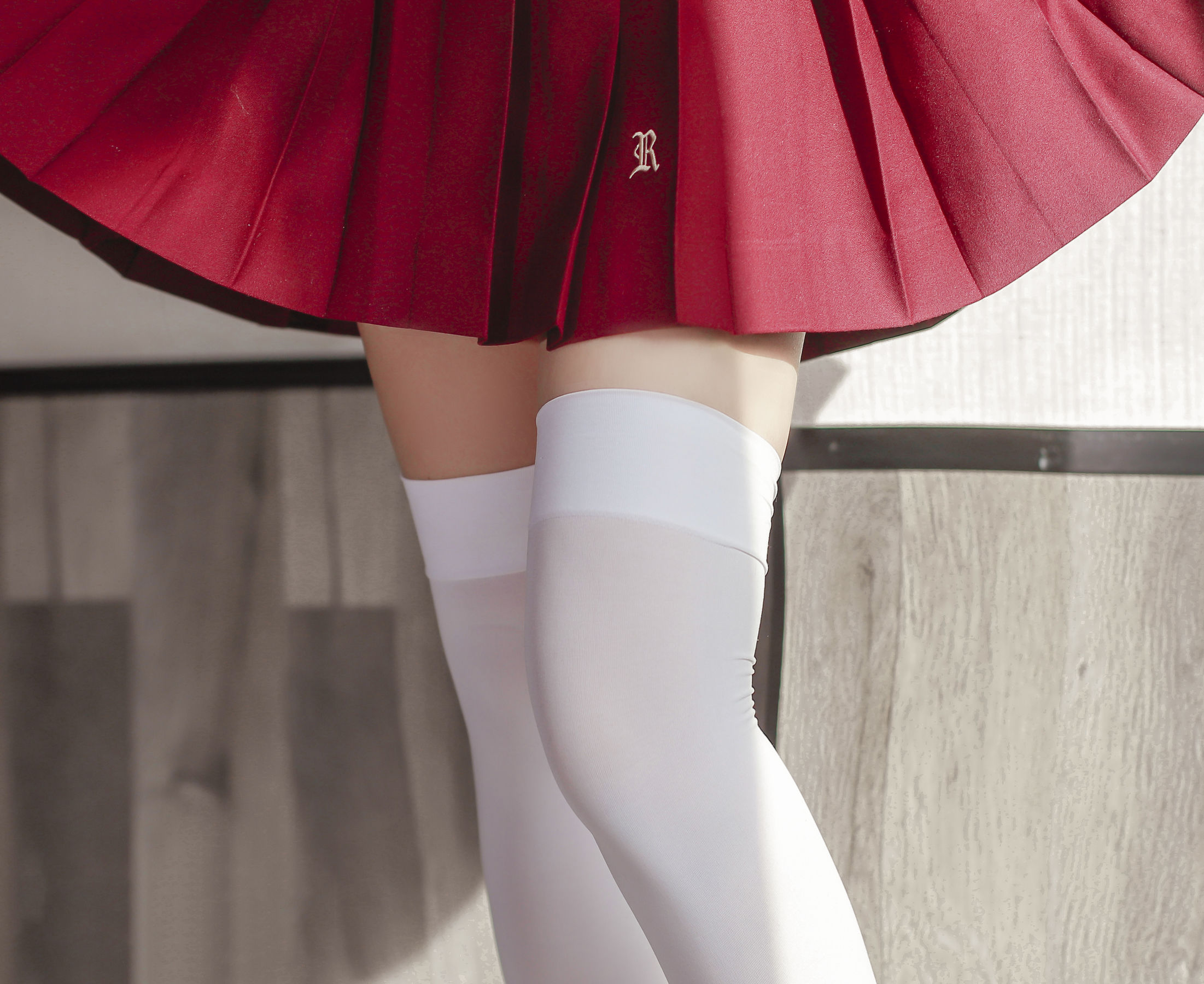 Meow Sugar Scales Vol.450 A red skirt photo set picture