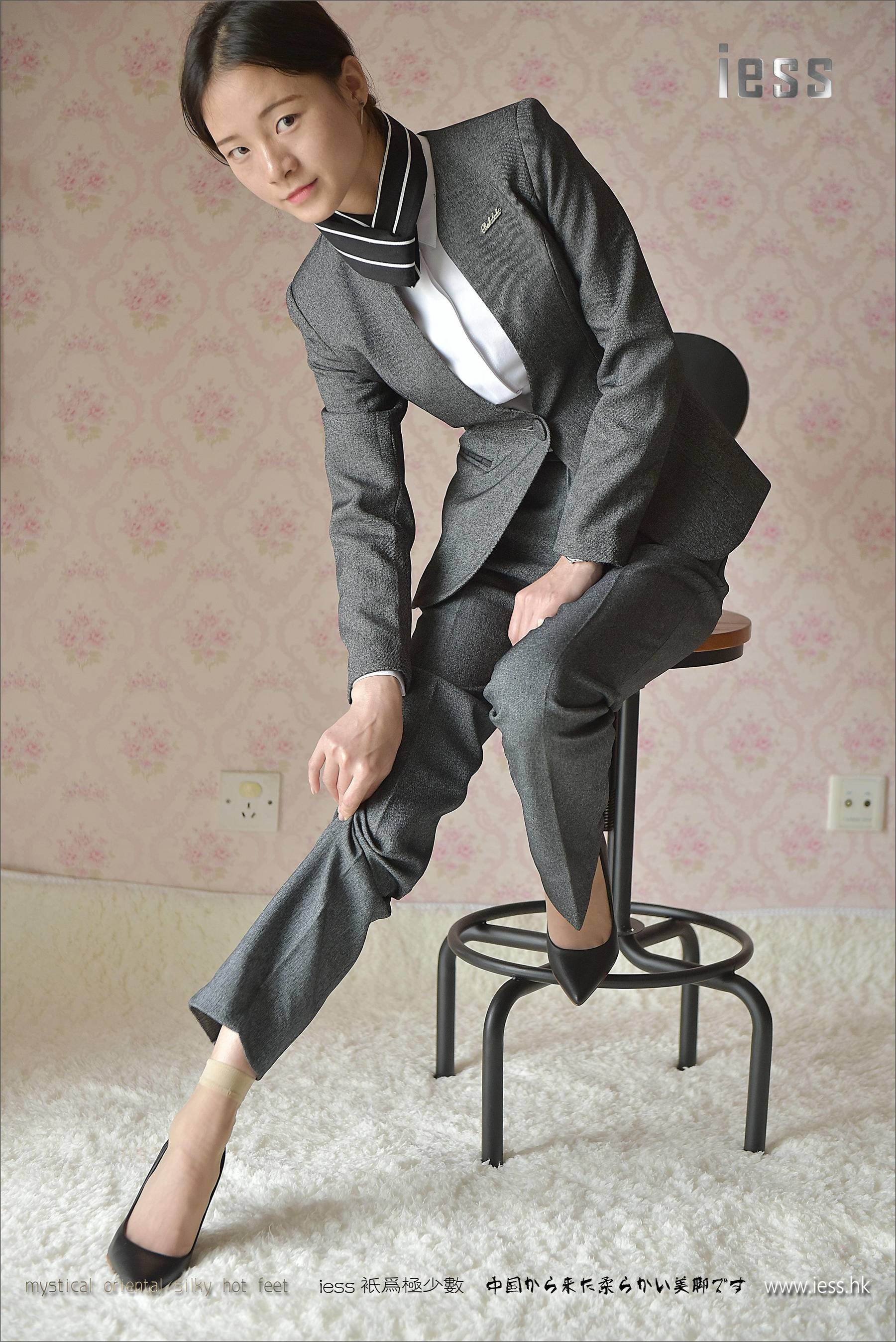 Silk Foot Bento 114 Little Six Little Six Pants Short Silk IESS Different Funbian