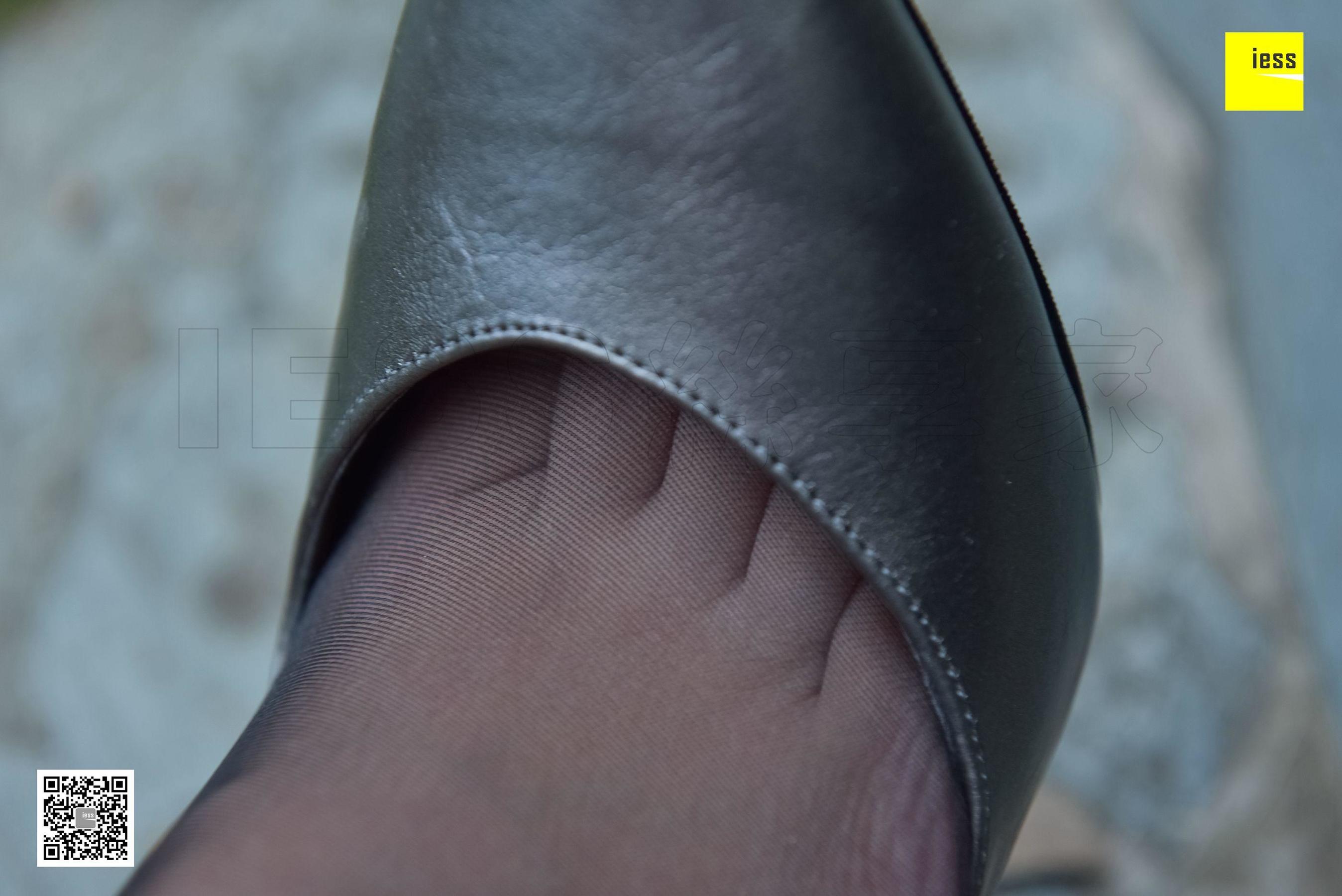 Silkxiang Home 115 Autumn and Autumn The Black Silk Beauty of the Garden IESS is thinking about it