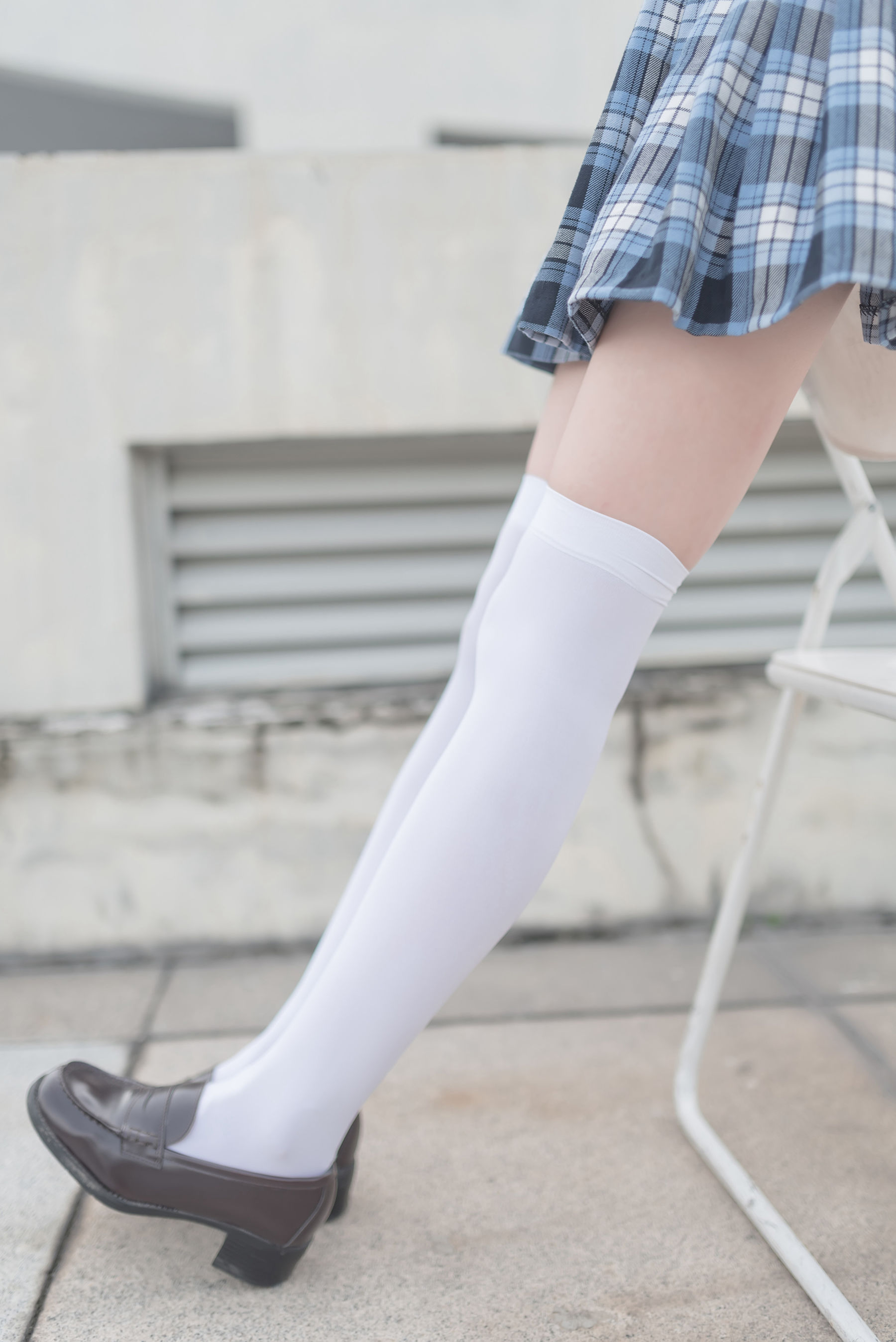 Field of the Wind No.143 White Simi Legs Please Jun Xiaona