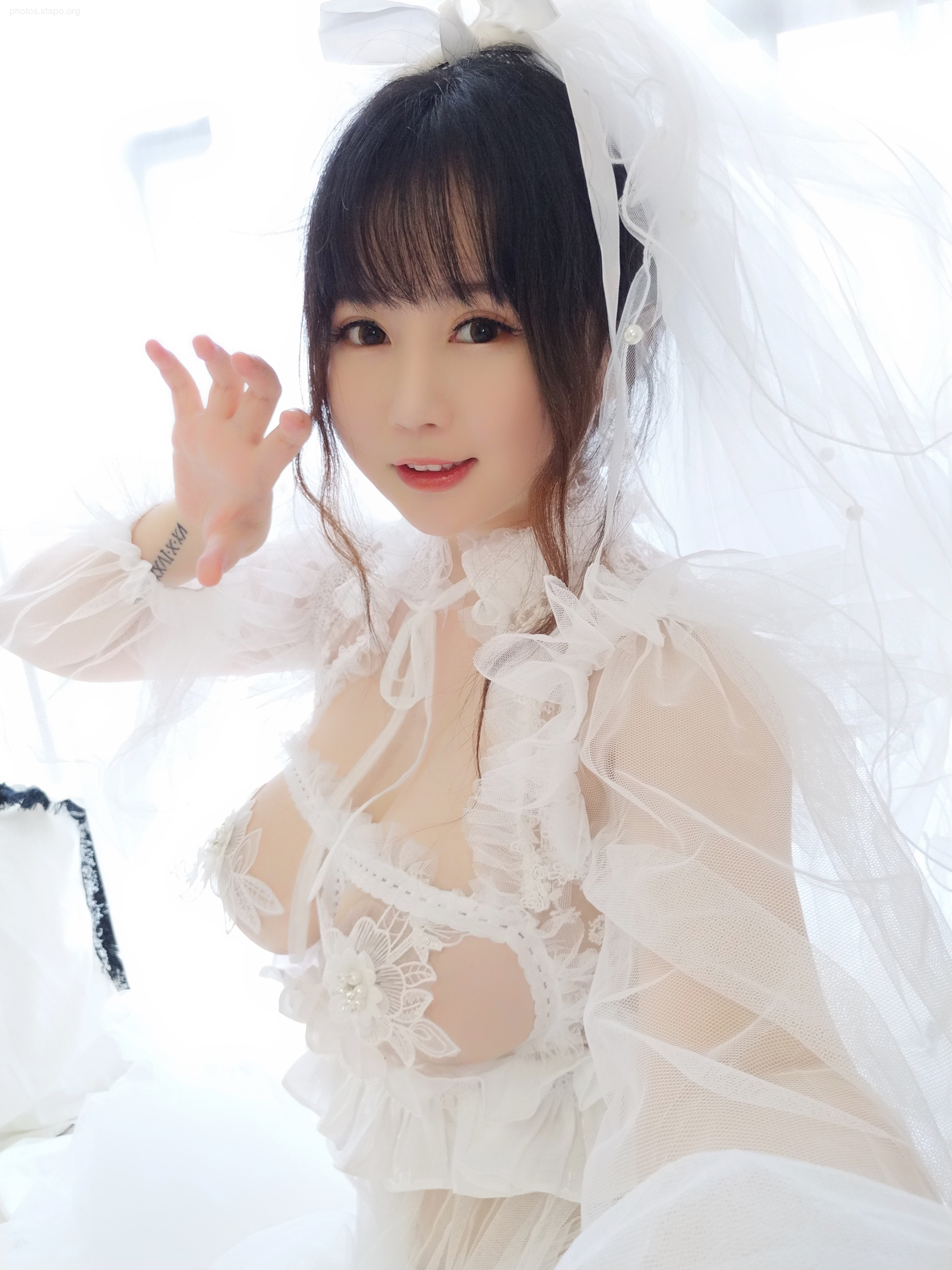 Its Yi-chan, the brides bride