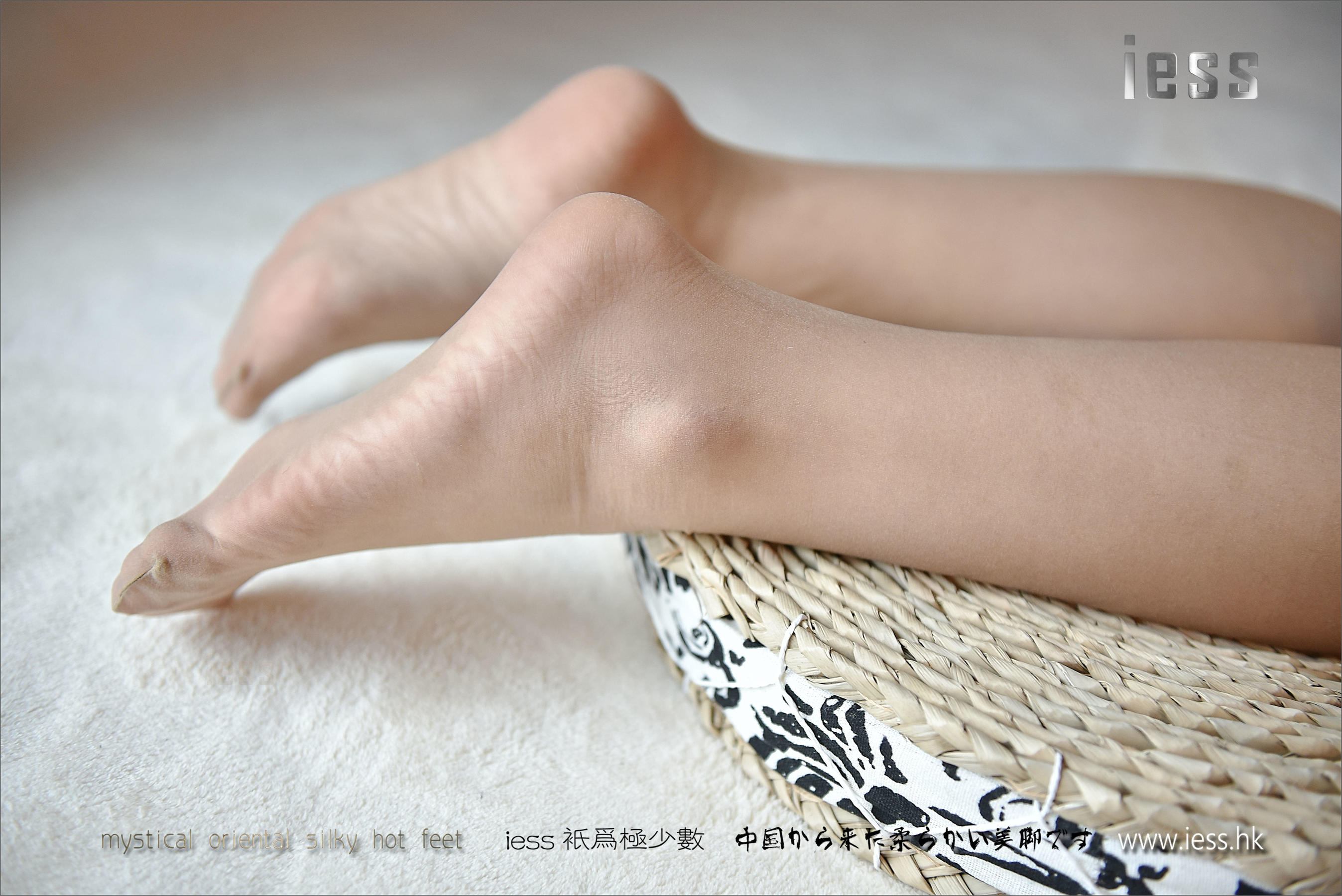 Silk Foot Bento 082 Kiki Part 2-1 of the Uniform Series-1 IESS Thoughts