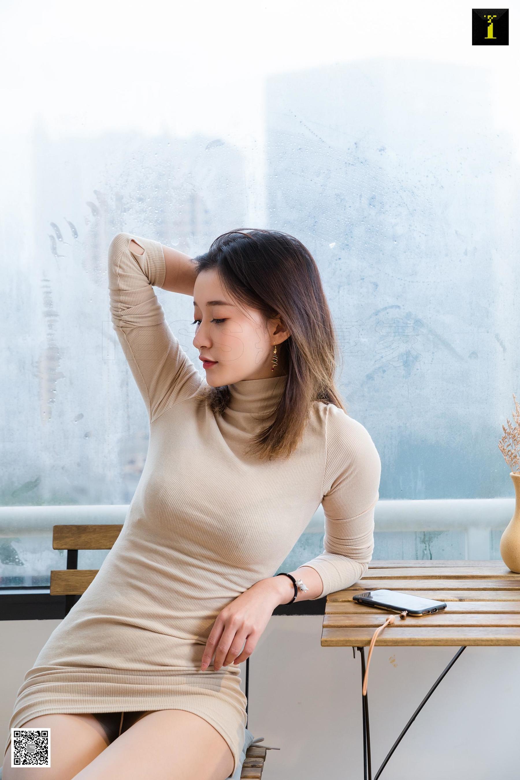 Different Thoughts to IESS Model Autumn and Autumn The Plush High Heel of Autumn and Autumn