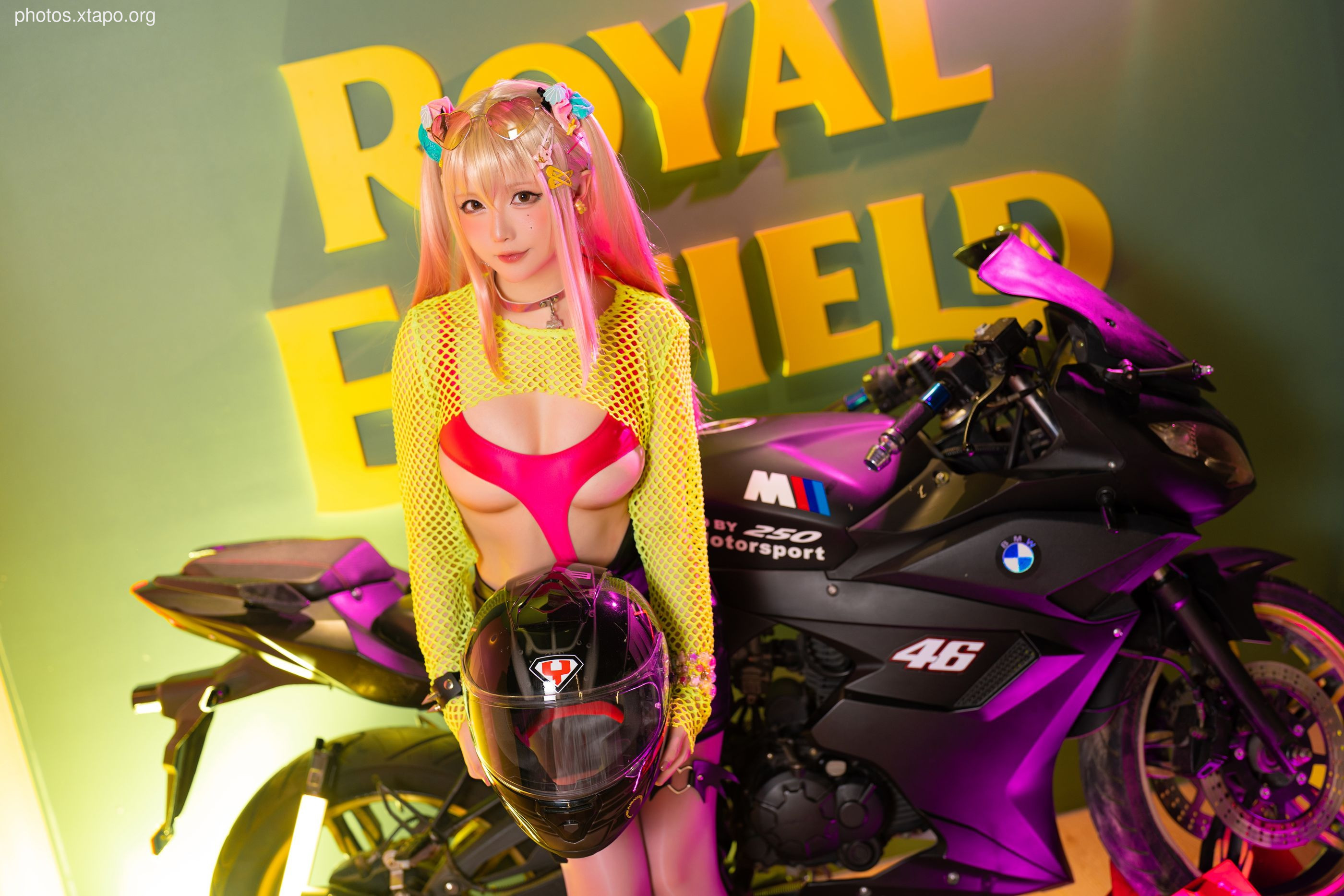 Star is delayed to change the swimming