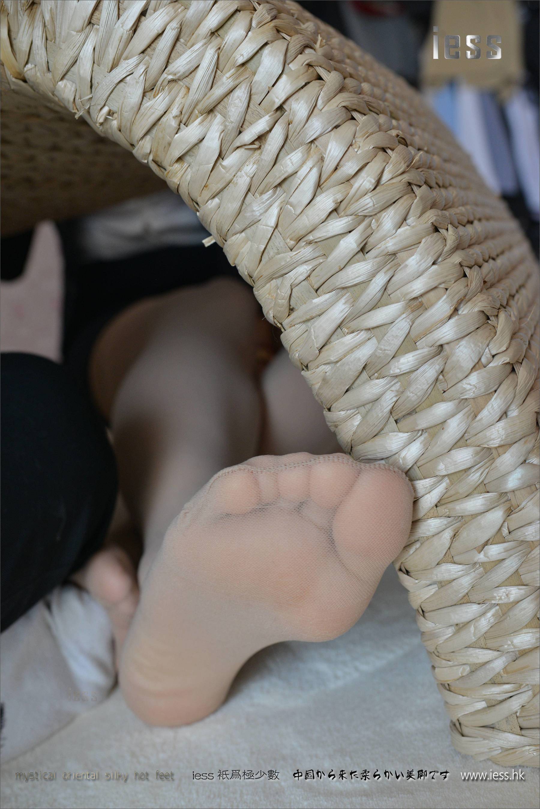 Silk Foot Bento 108 Zhang Xinyue Silk Foot scene drama My Sister Calling Rang Rang I IESS Different Thoughts